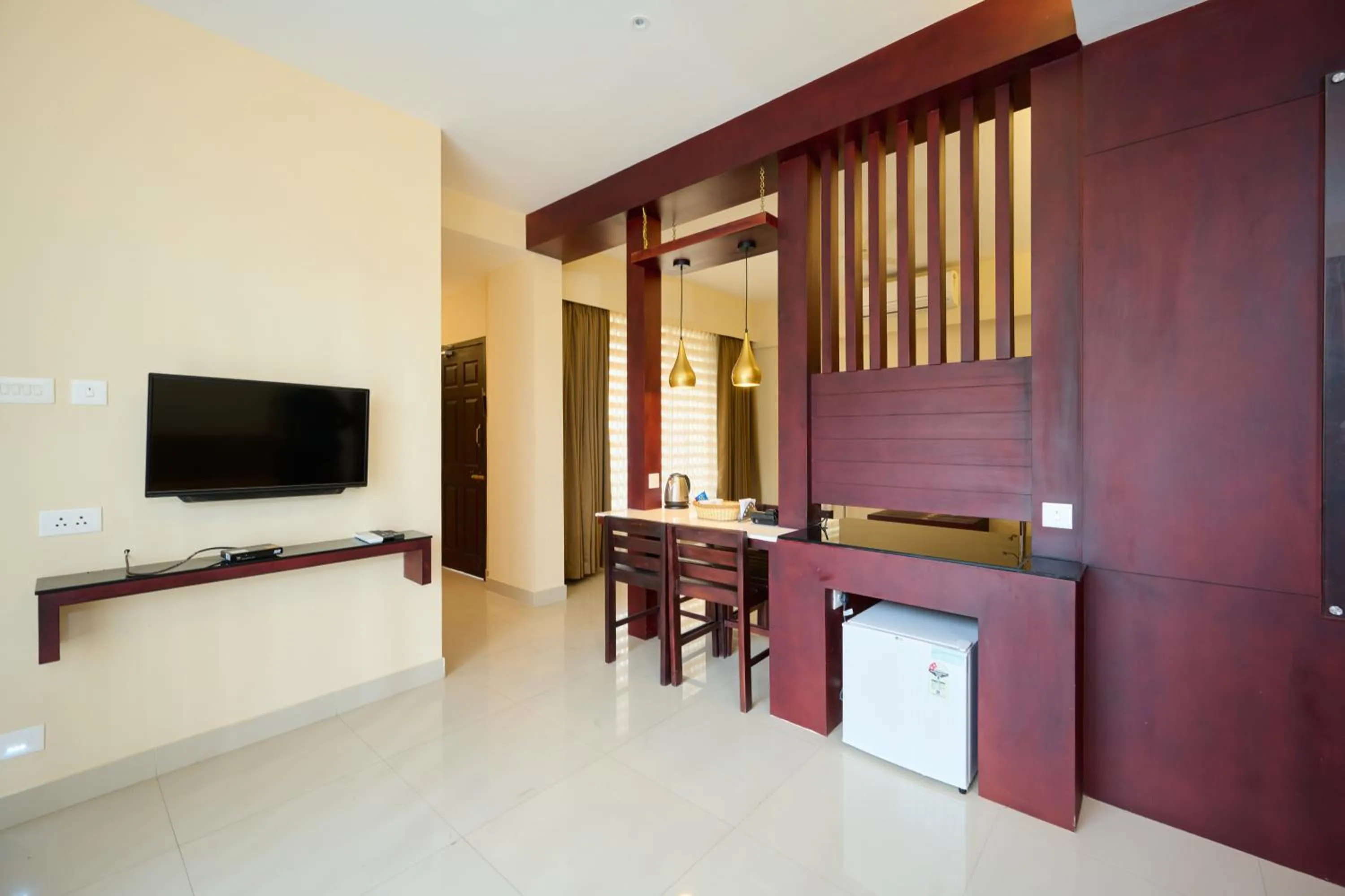 TV and multimedia in Thekkady Gavi Suites