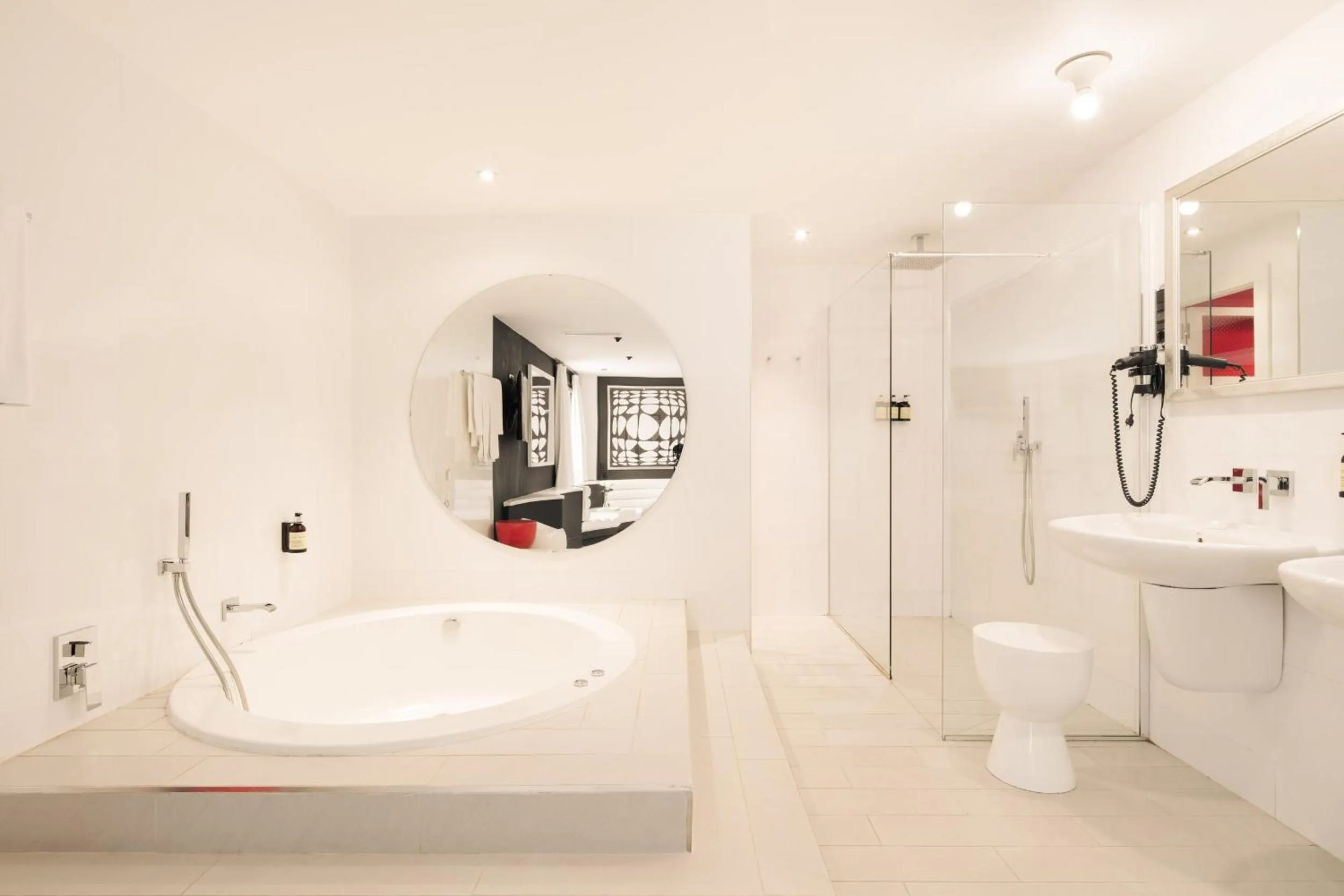 Hot Spring Bath in La França Travellers Adults Only