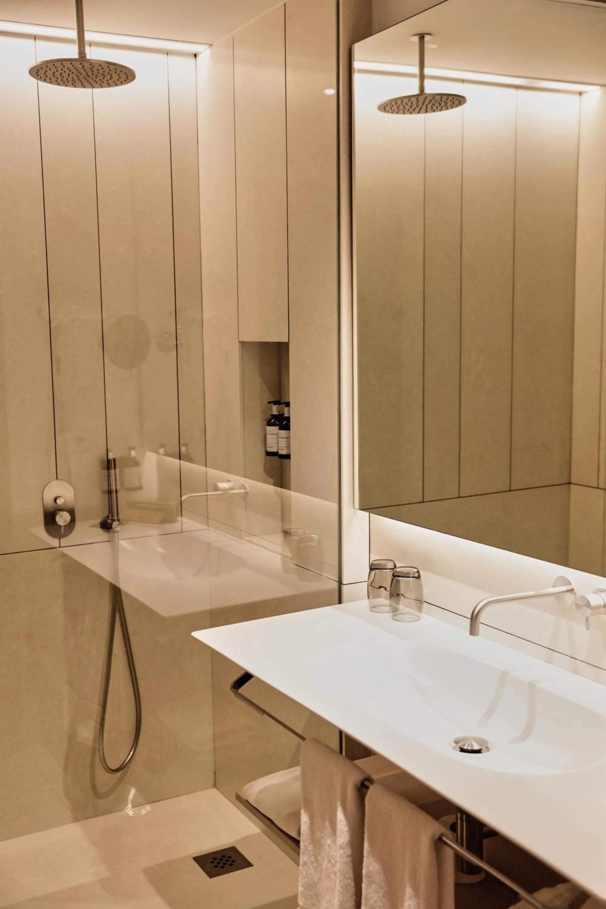 Bathroom in Hotel Bécquer