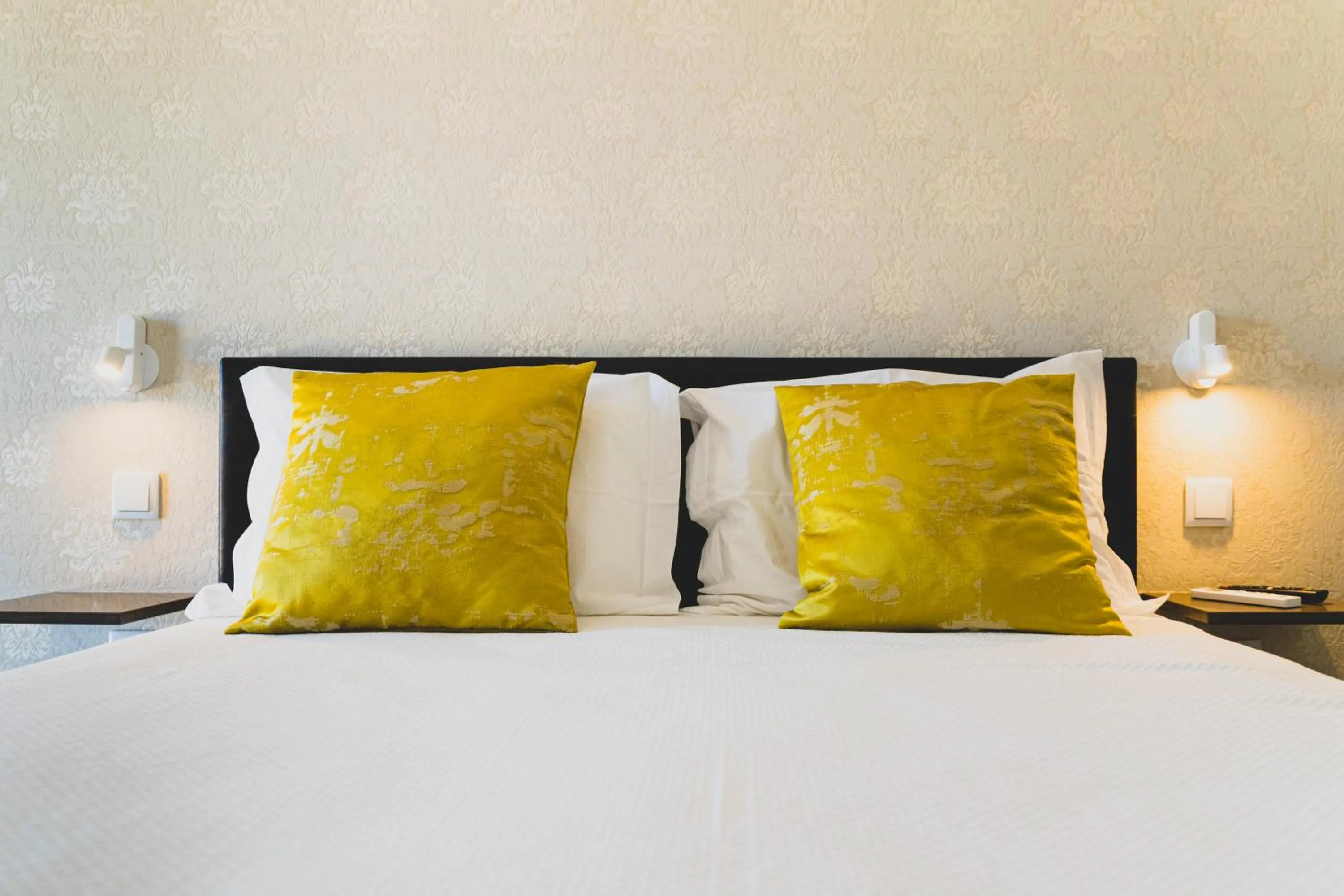 Decorative detail, Bed in Vila Fuzeta Bed & Breakfast