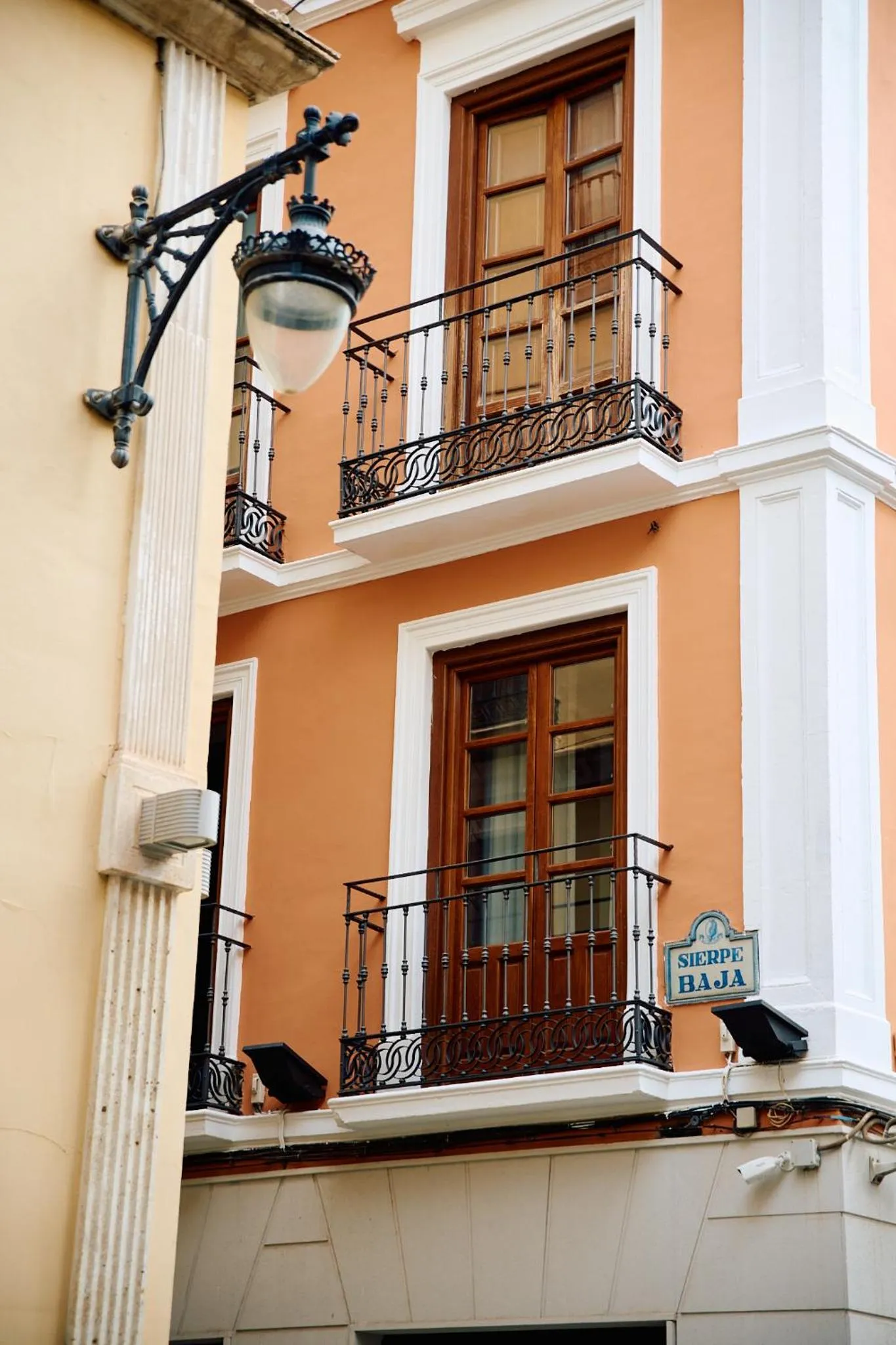 Facade/entrance in Honest Granada Hotel