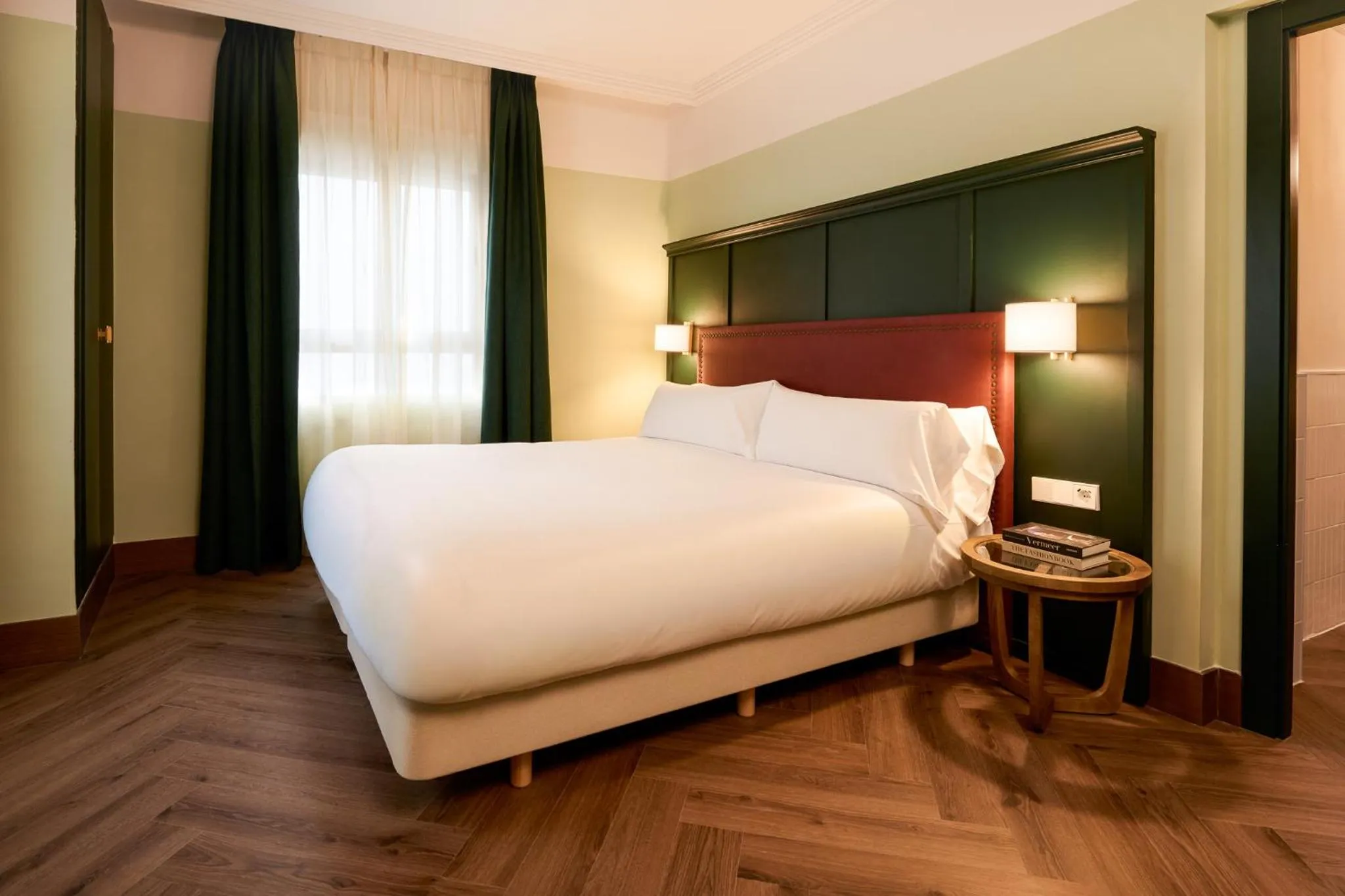 Bed in Honest Granada Hotel