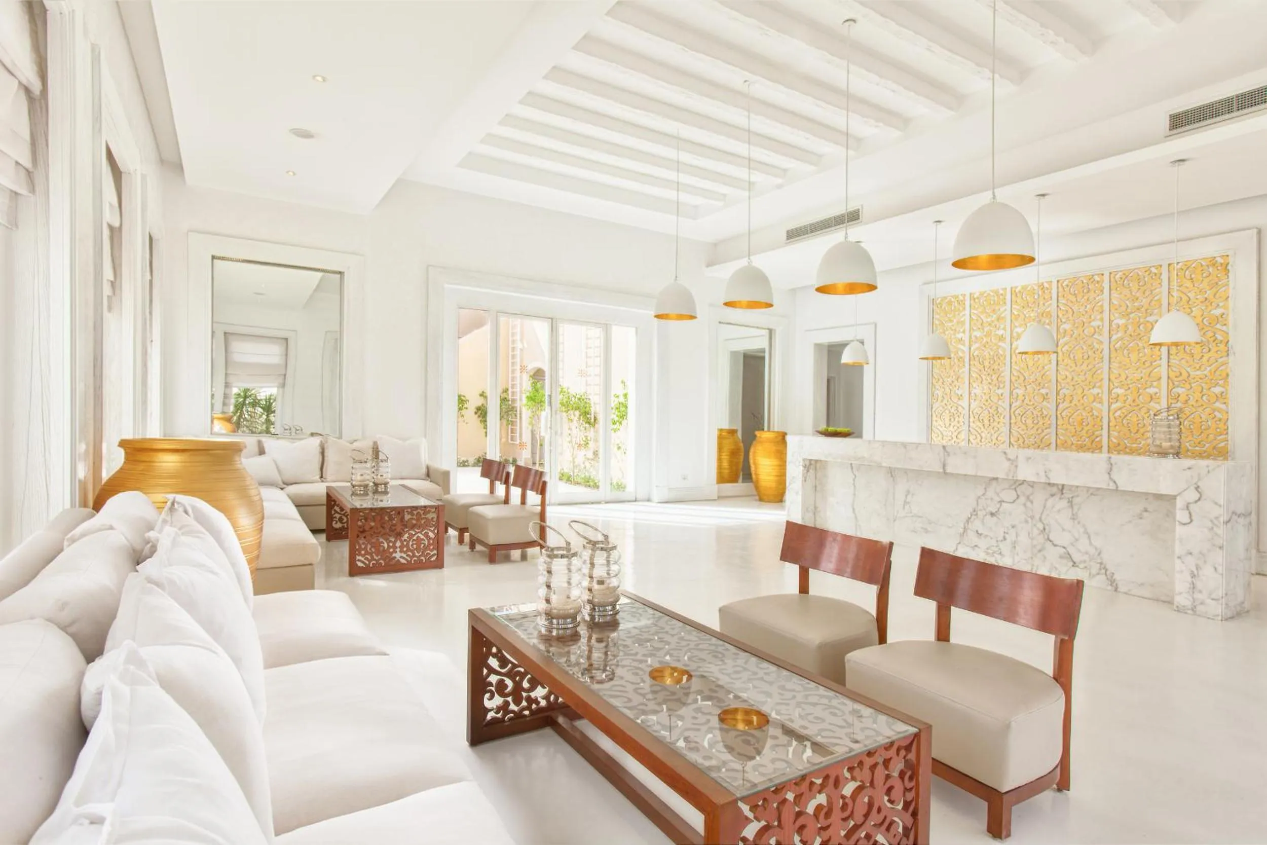 JAZ Neo Almazino, Almaza Bay