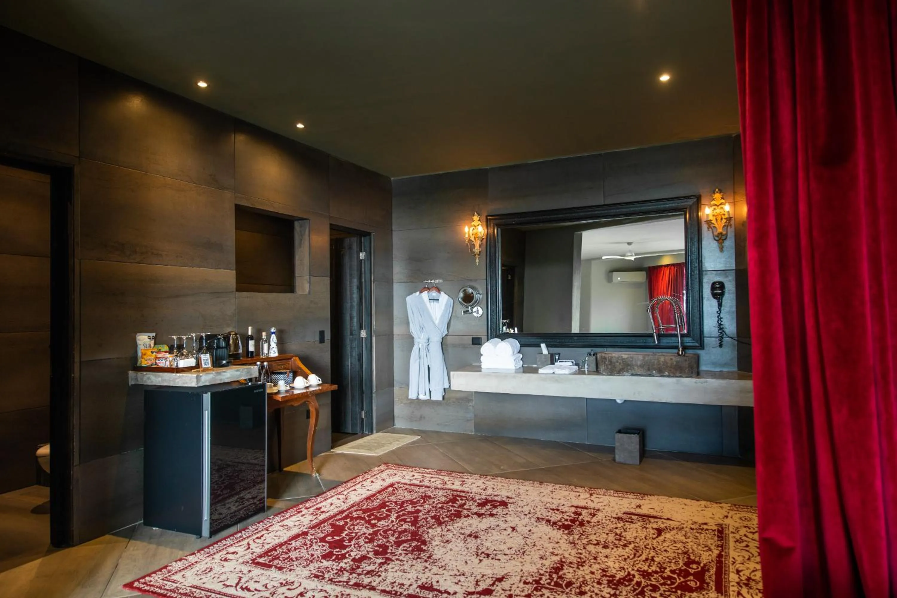 Bathroom, Bed in Casa Malca