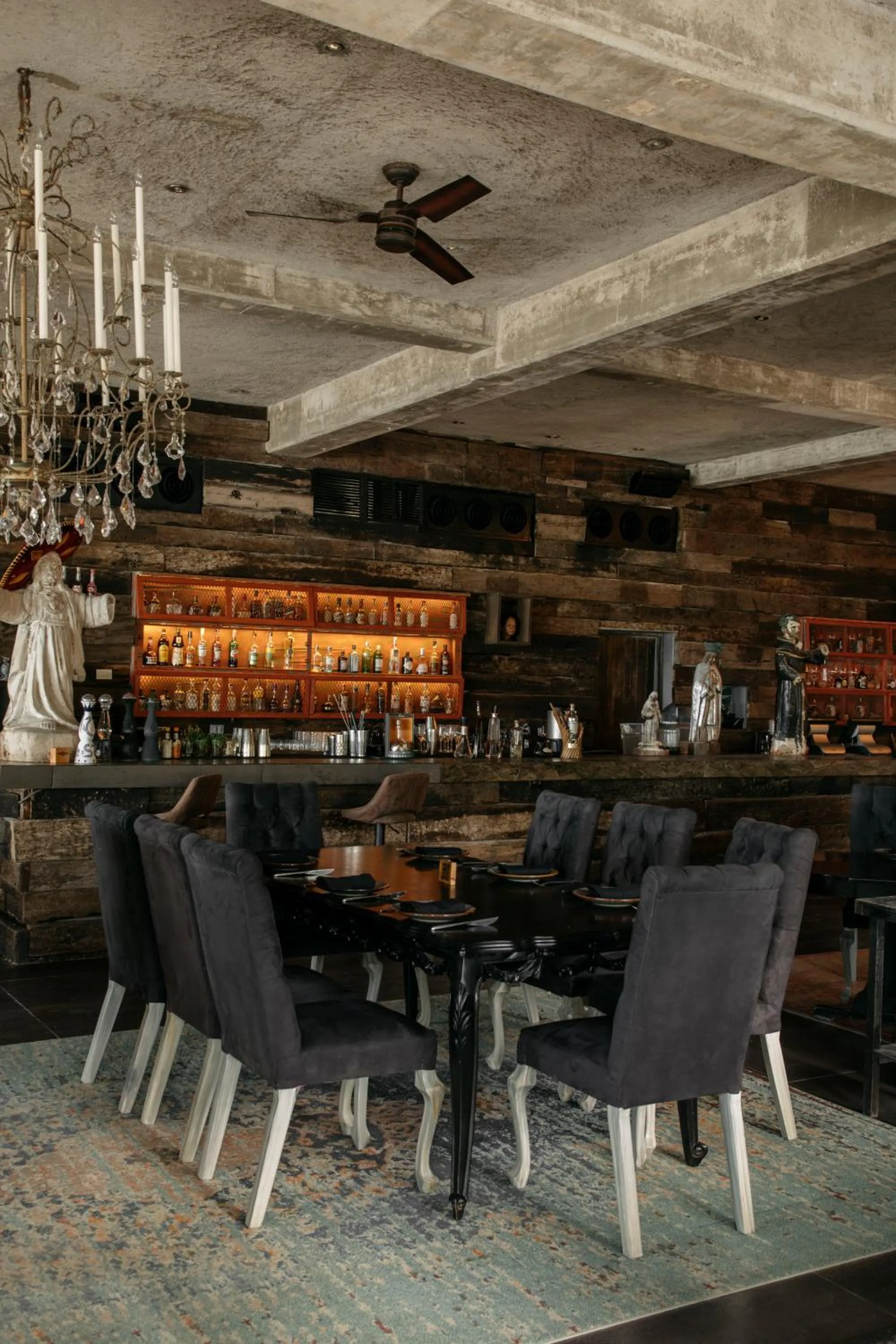 Restaurant/places to eat in Casa Malca