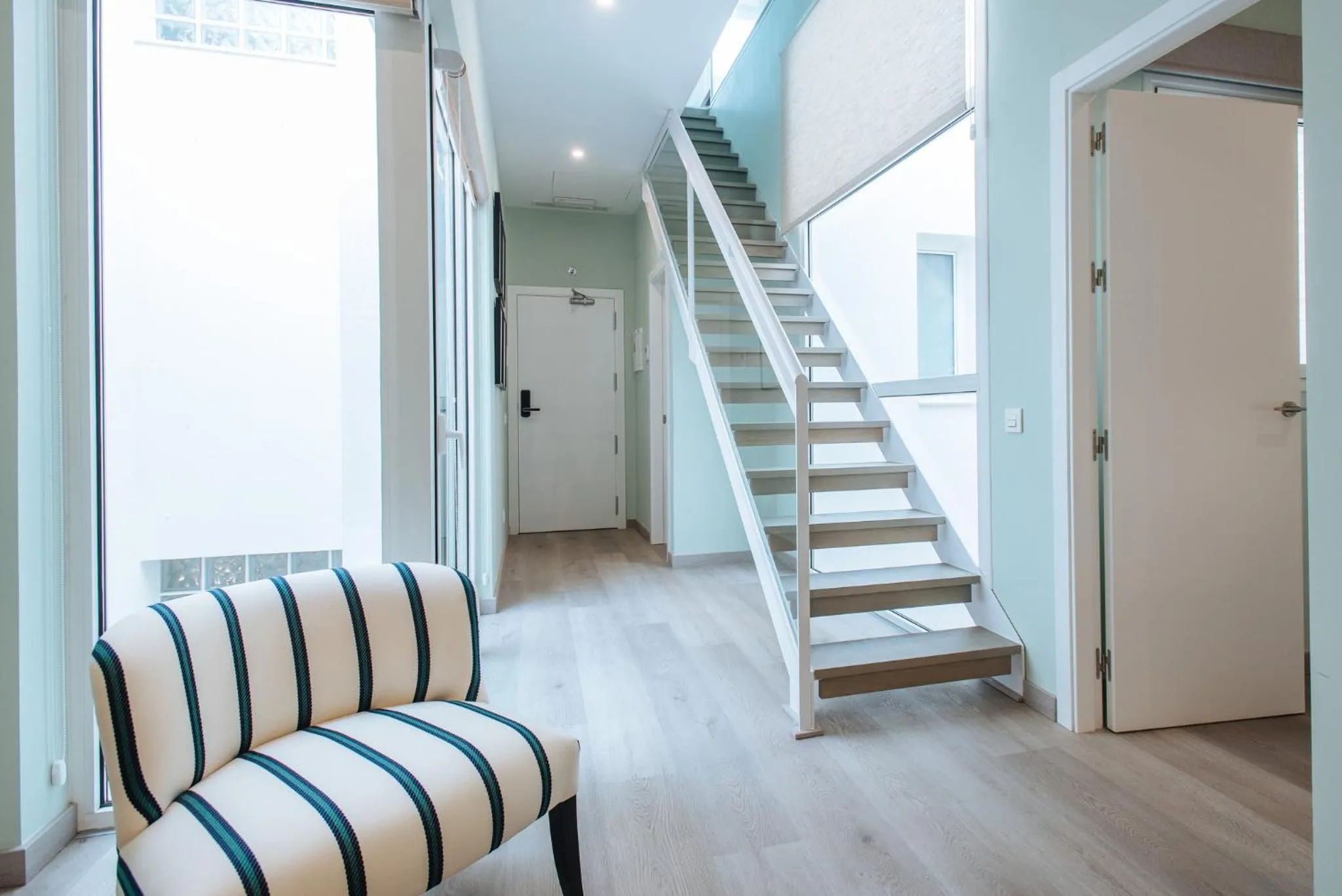 Food and drinks in Sercotel Sevilla Guadalquivir Suites