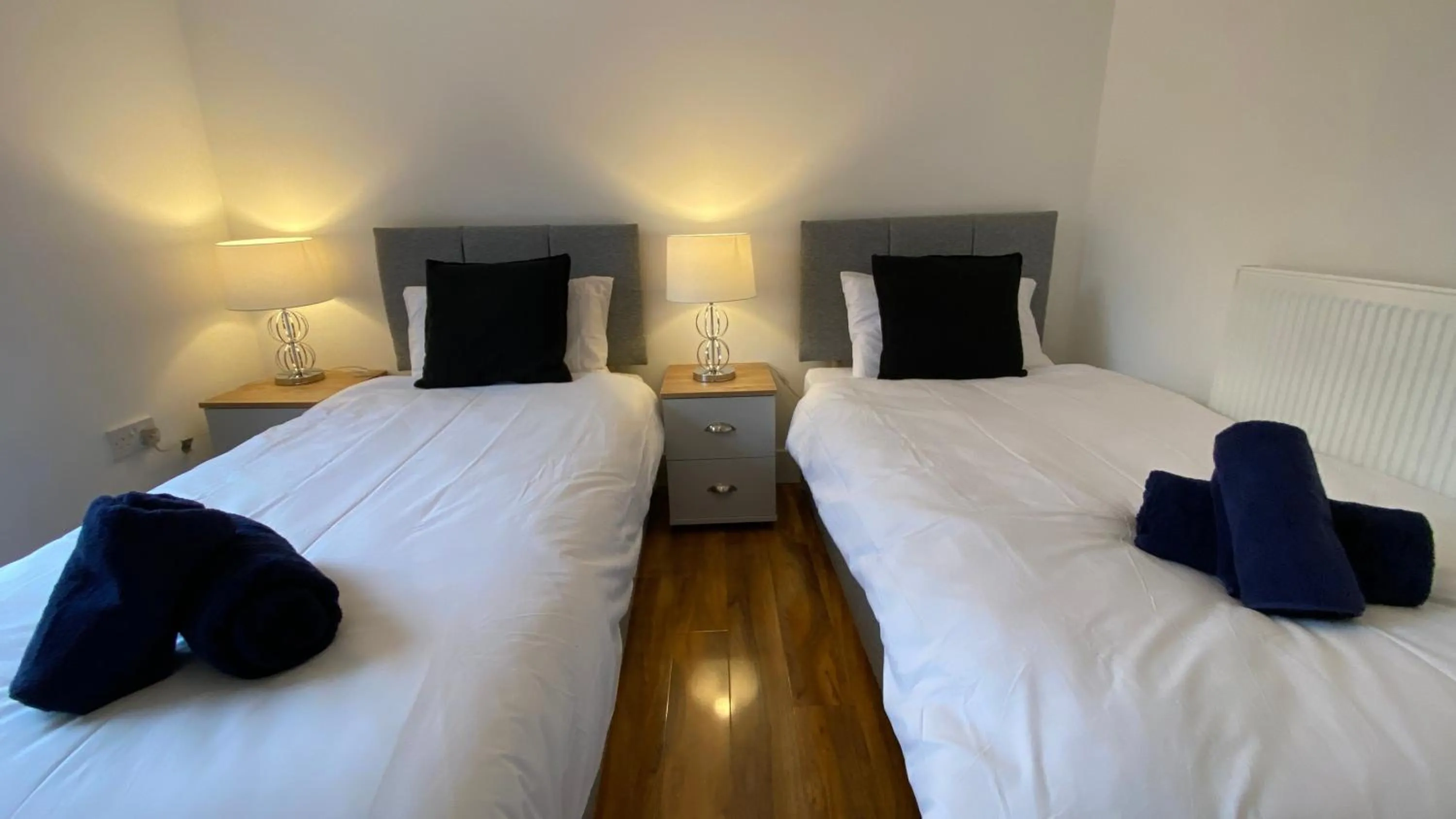 Other, Bed in De Parys Serviced Flat in Bedford 4