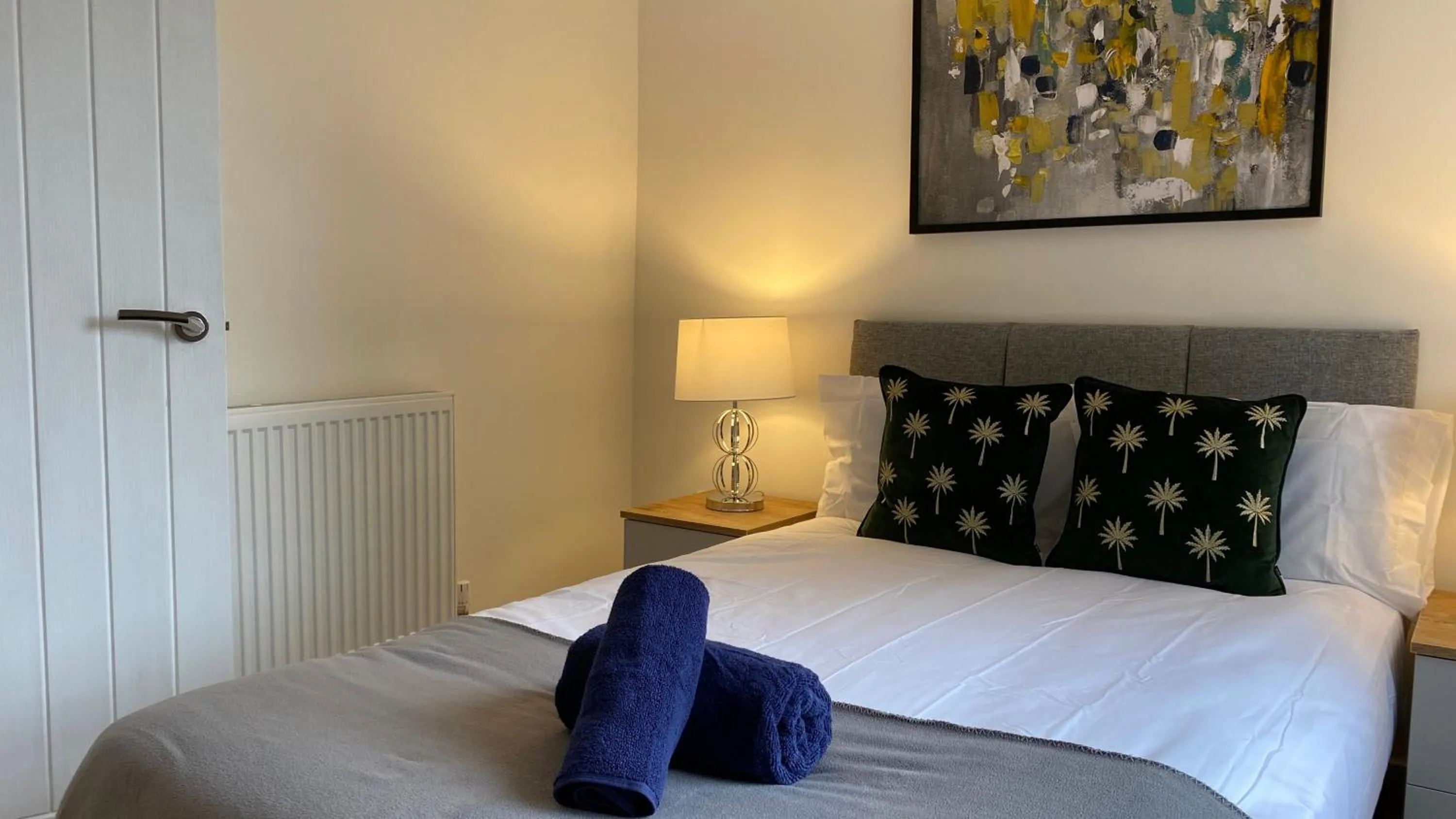 Other, Bed in De Parys Penthouse 5 in Bedford