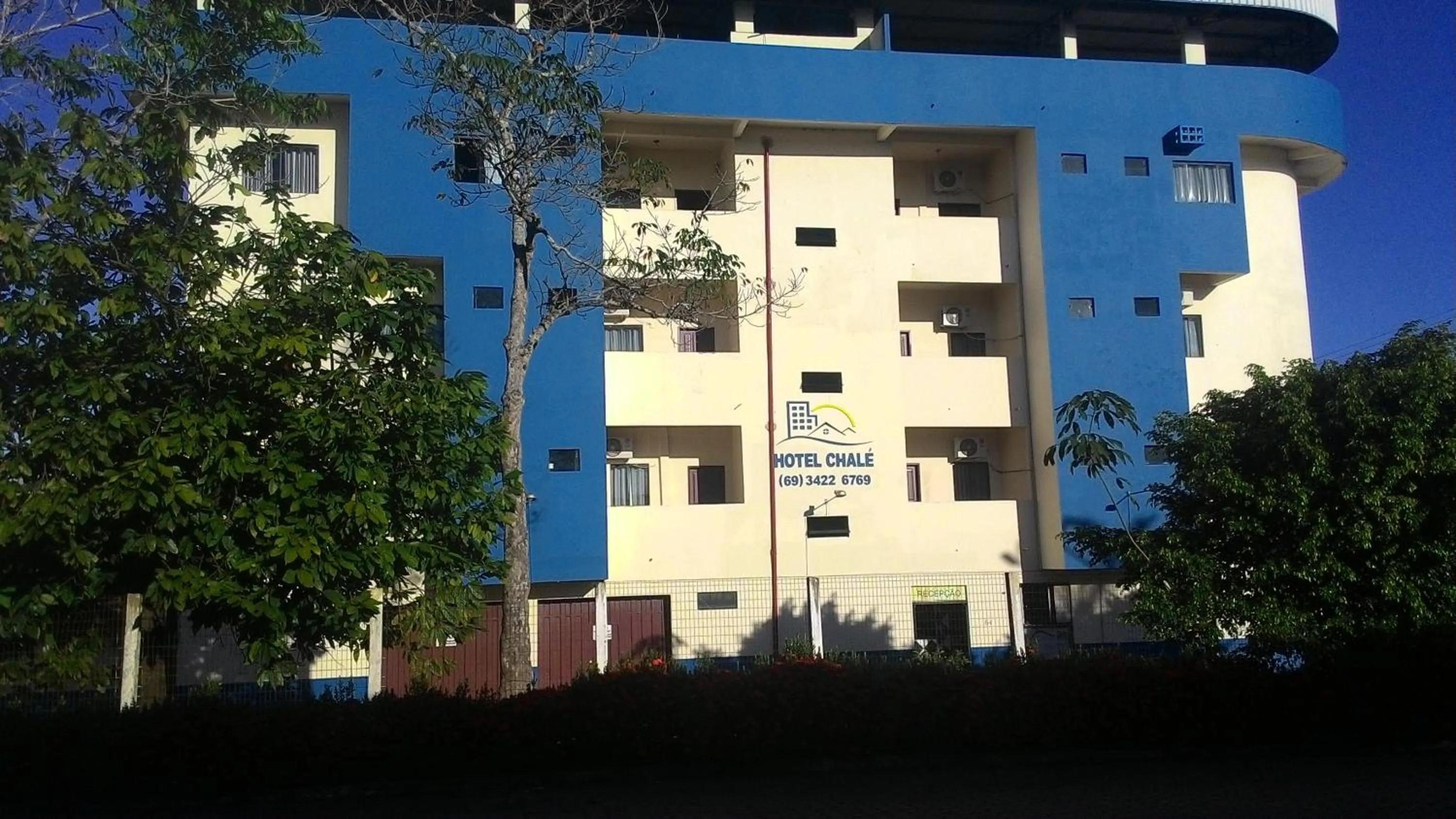 Facade/entrance in Hotel Chalé Ji-Parana