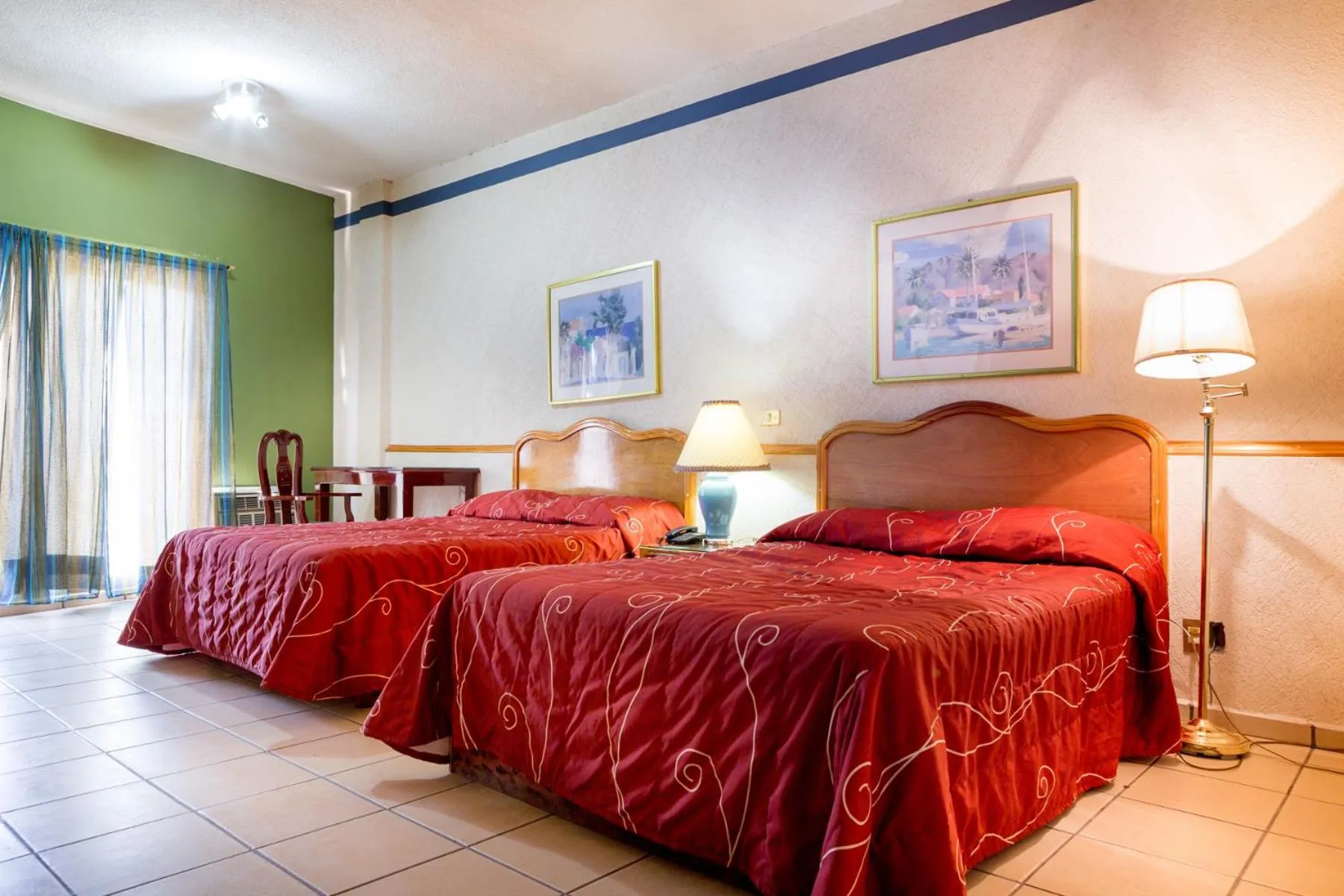 Bedroom in Hotel Raldos Inn