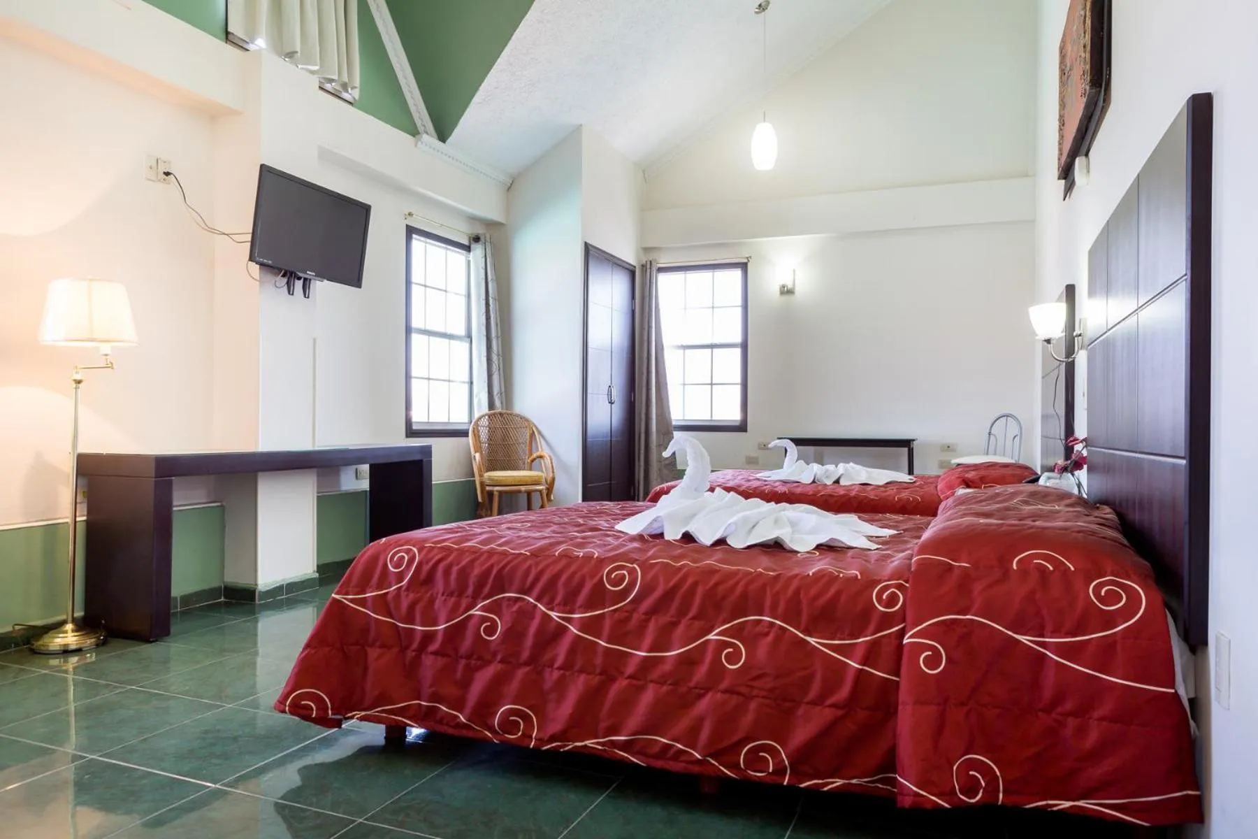 Bedroom in Hotel Raldos Inn