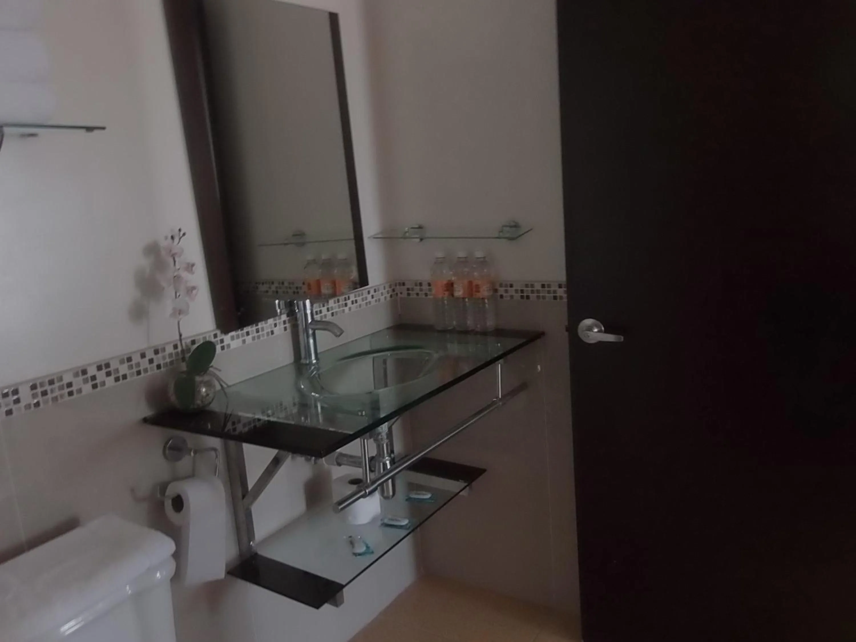 Bedroom in Hotel Raldos Inn