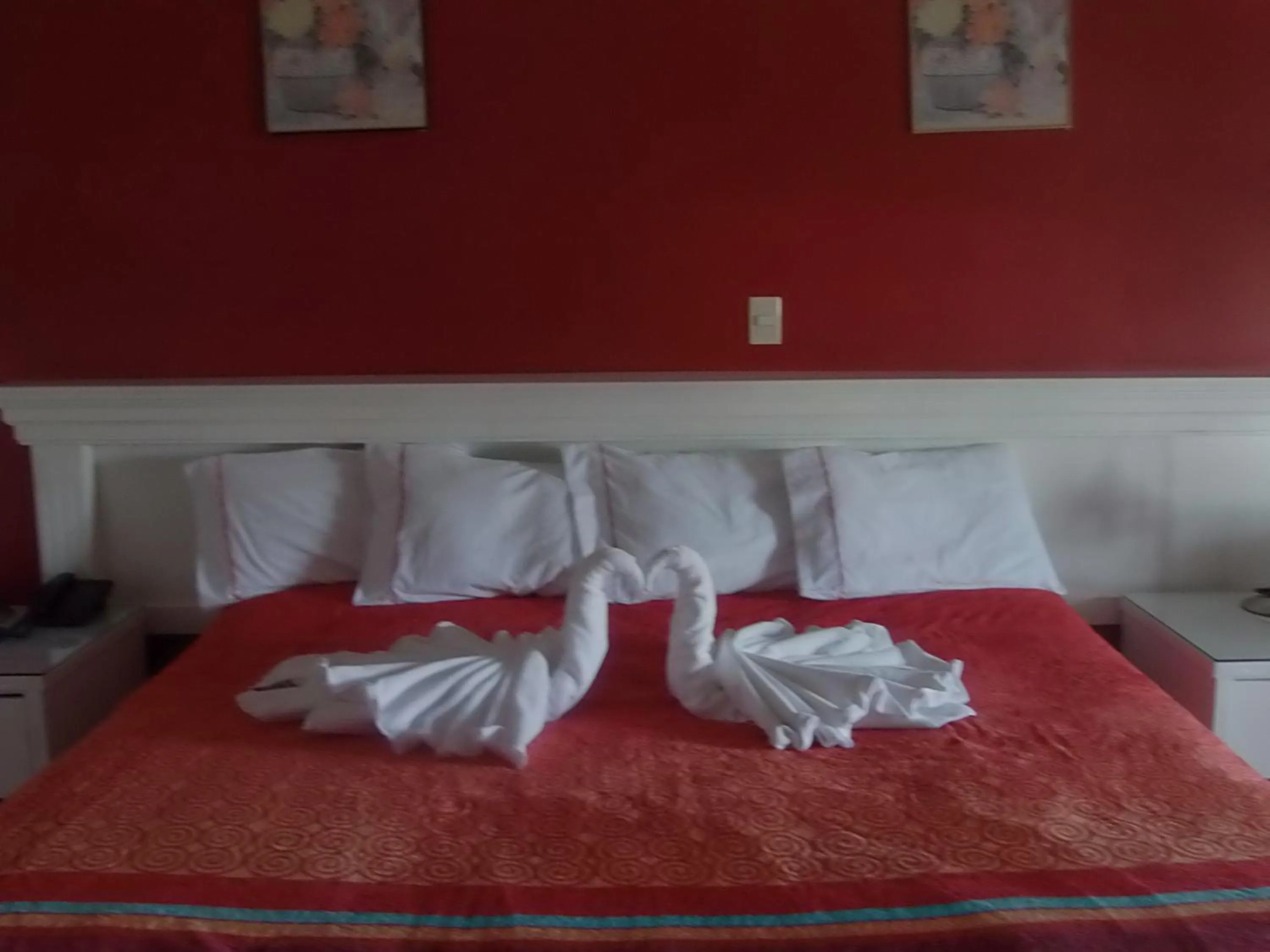 Bedroom in Hotel Raldos Inn