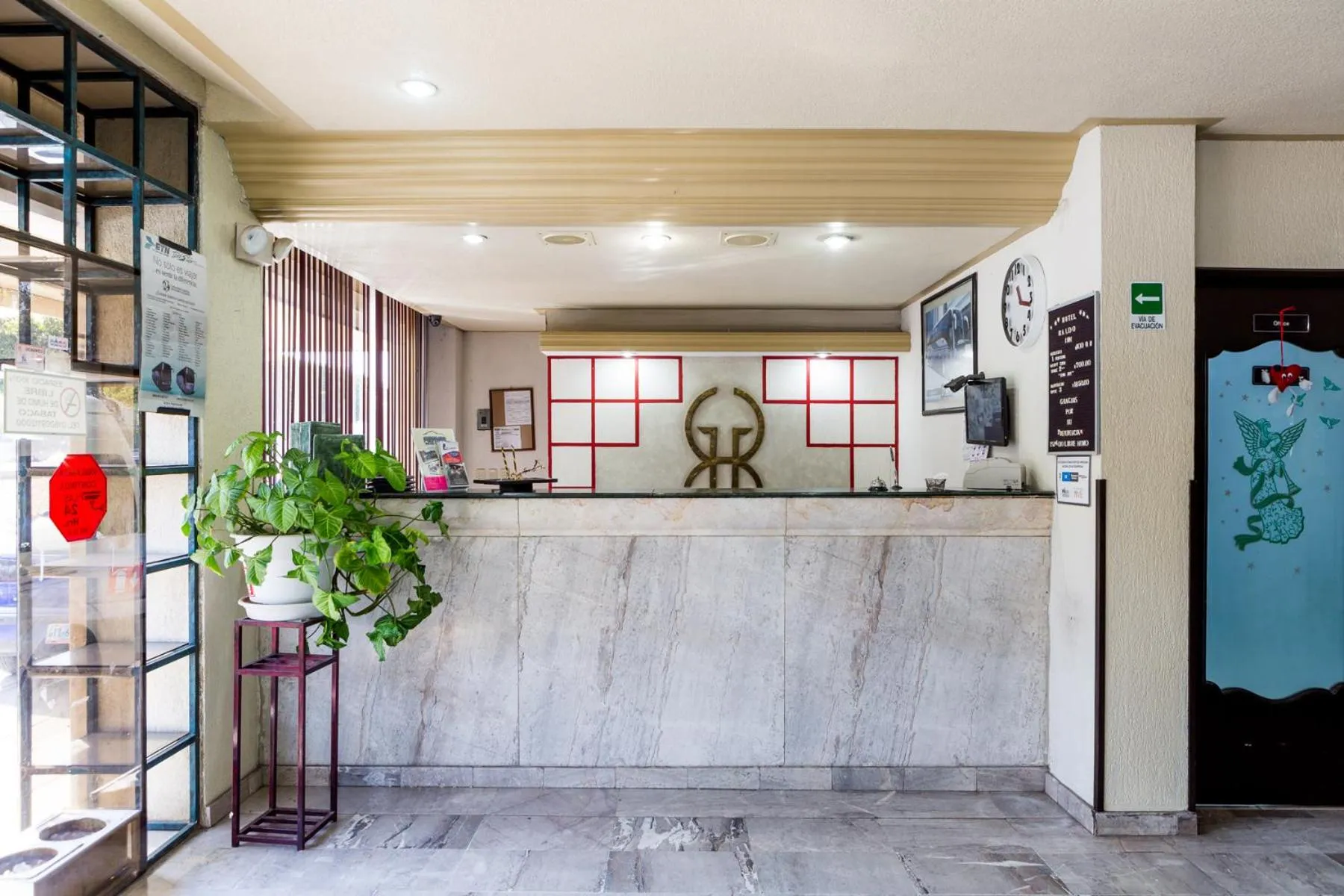 Lobby or reception in Hotel Raldos Inn