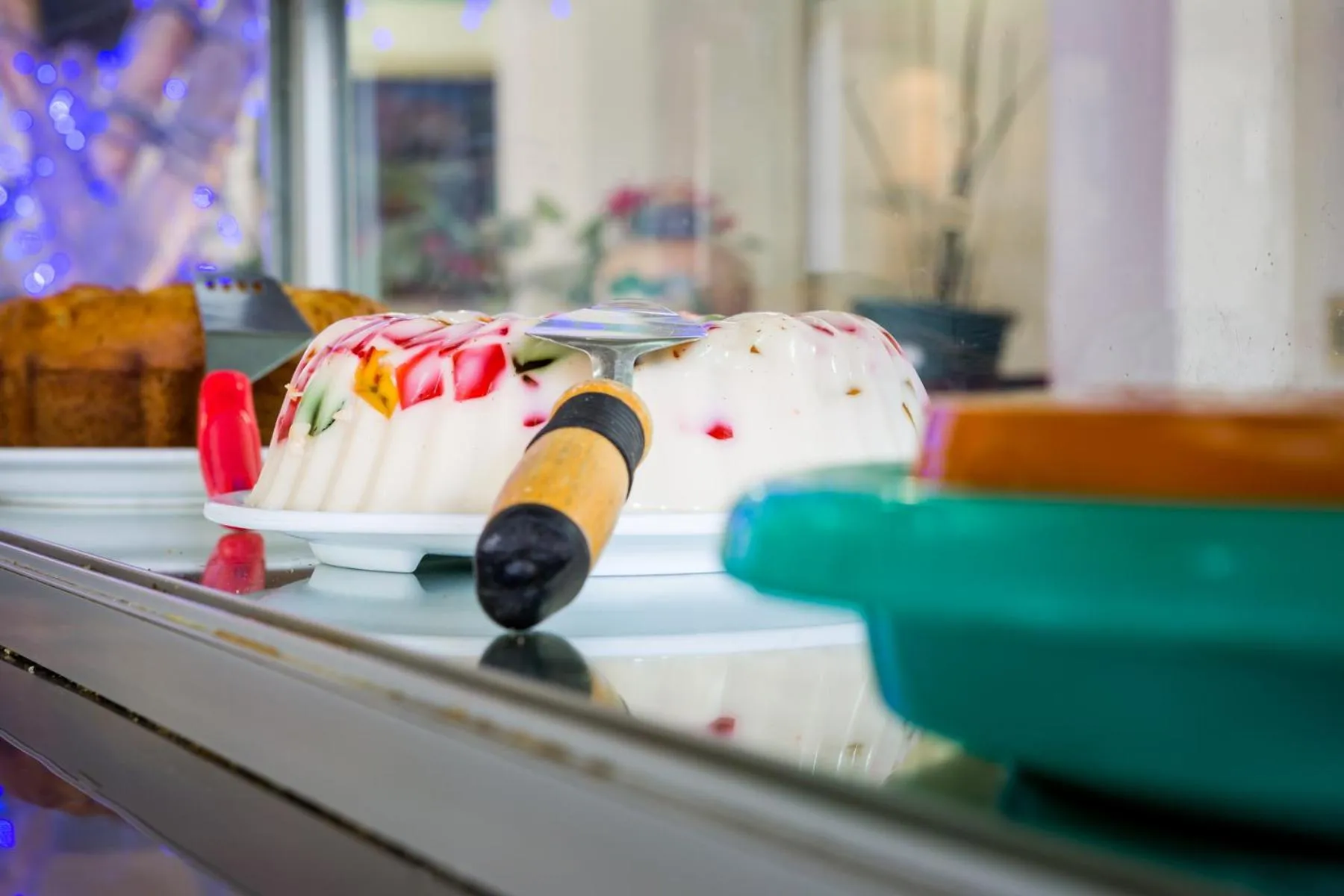 Dining area in Hotel Raldos Inn