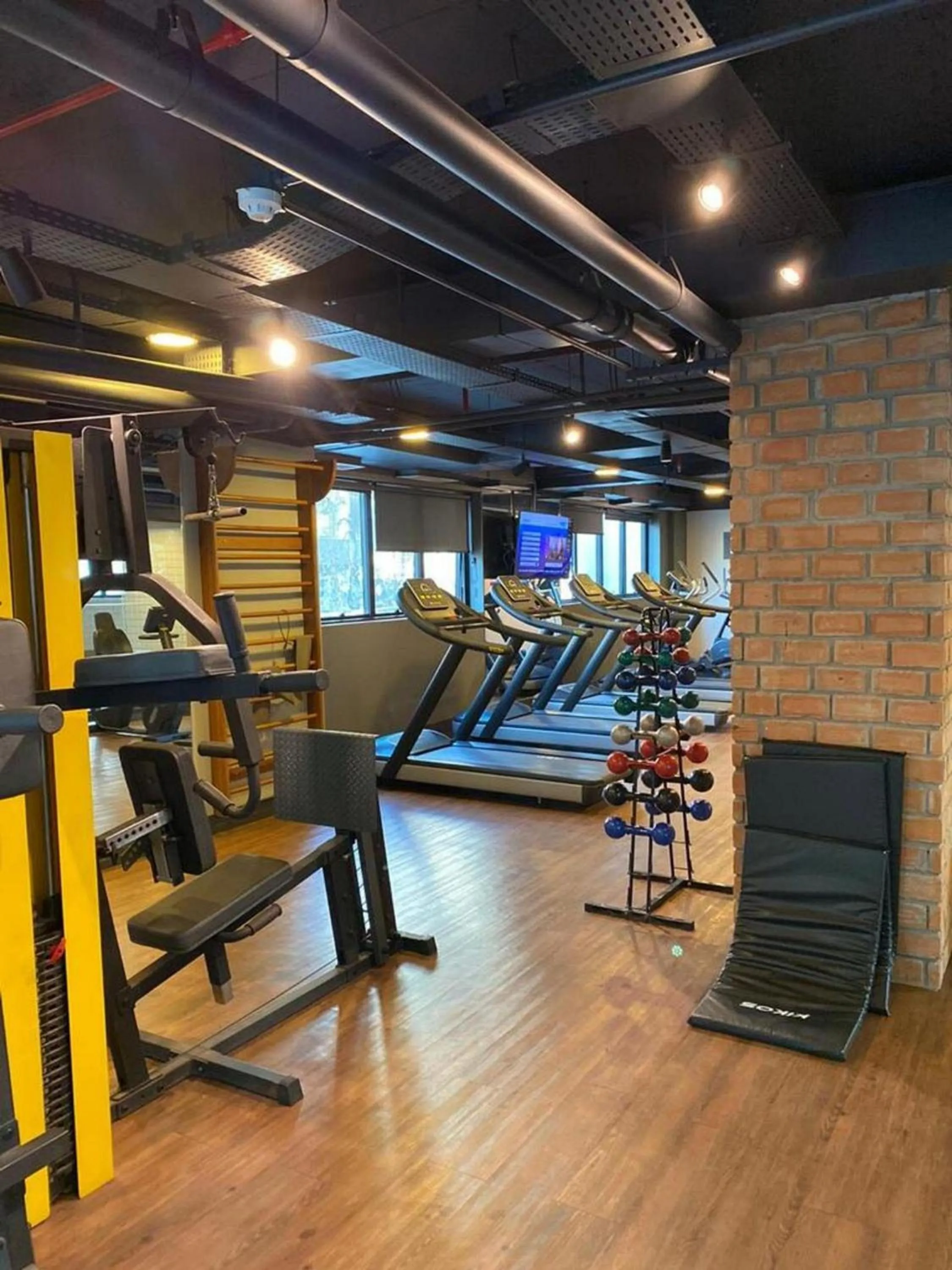 Fitness centre/facilities in Elegance Suítes Ibirapuera