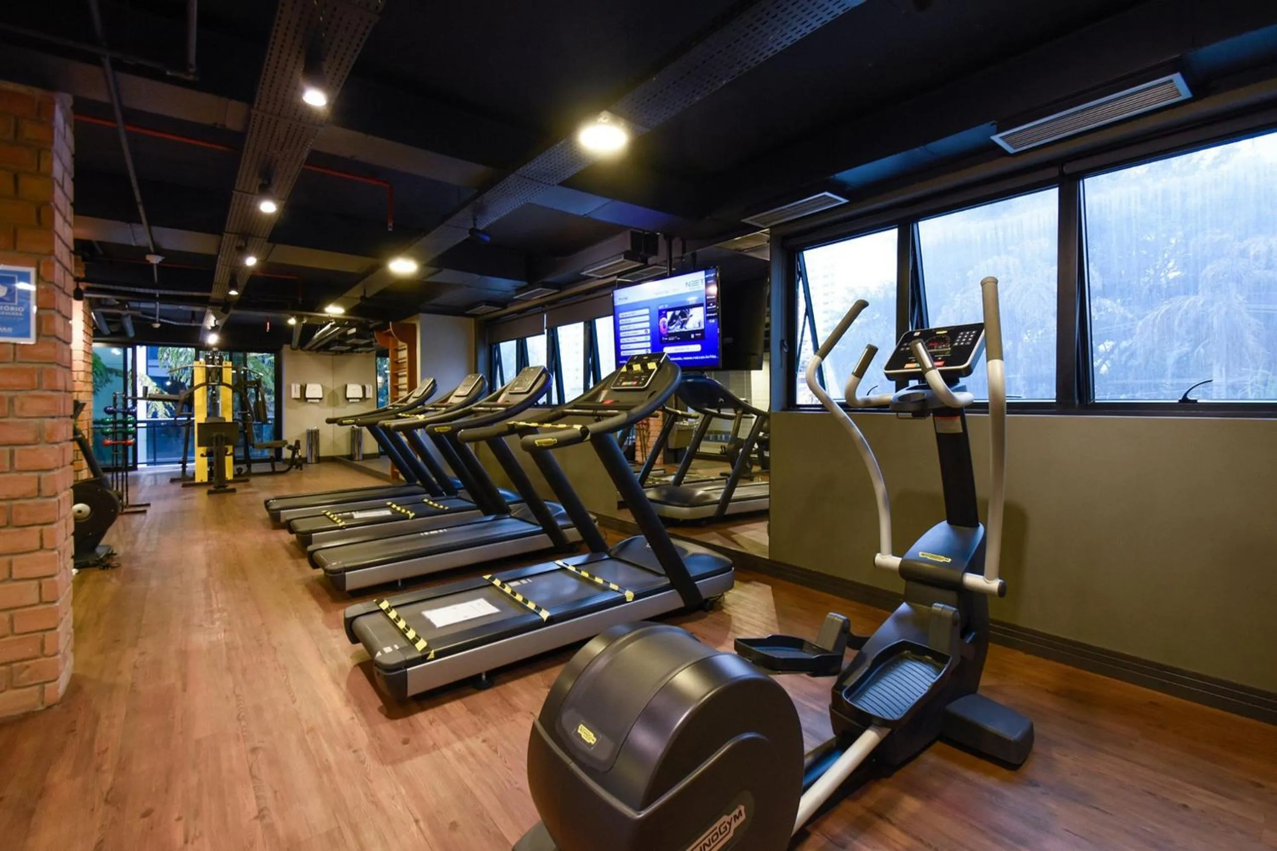 Fitness centre/facilities in Elegance Suítes Ibirapuera