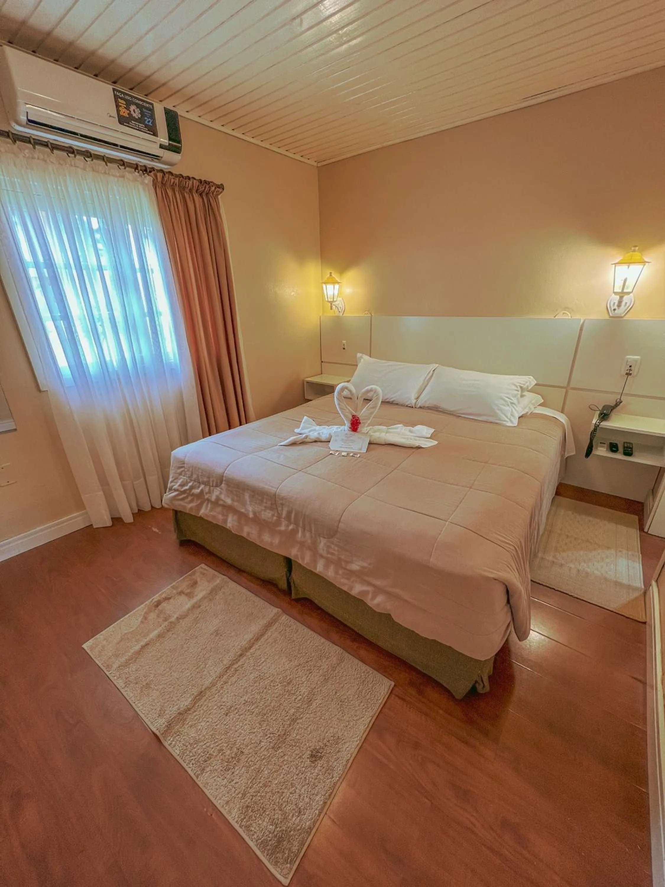 Bedroom, Bed in Pousada Cabanas Rota do Sol