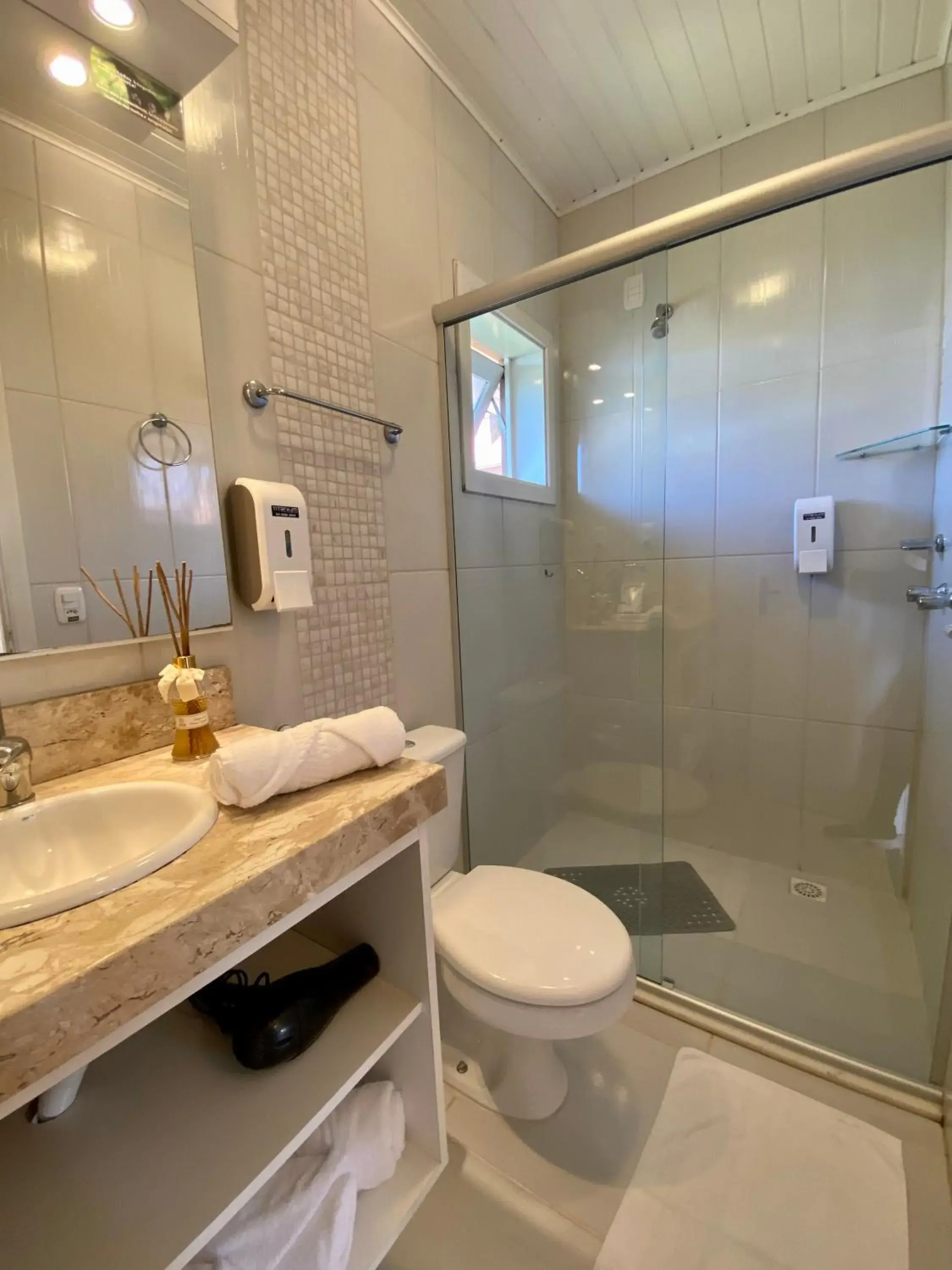 One-Bedroom Chalet in Pousada Cabanas Rota do Sol One-Bedroom Chalet in Pousada Cabanas Rota do Sol