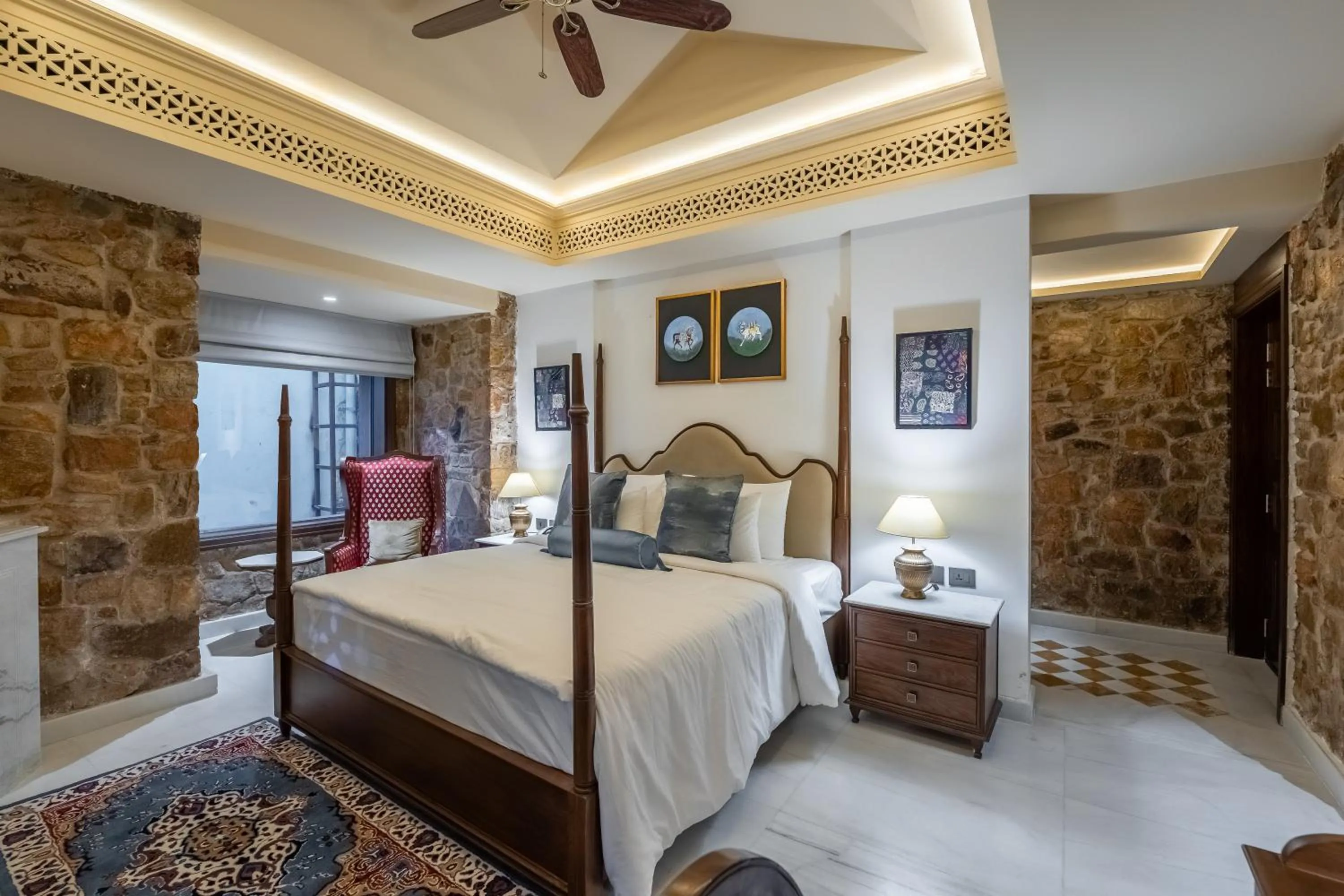 Bedroom, Bed in Juna Mahal Jungle Resort Ranthambore