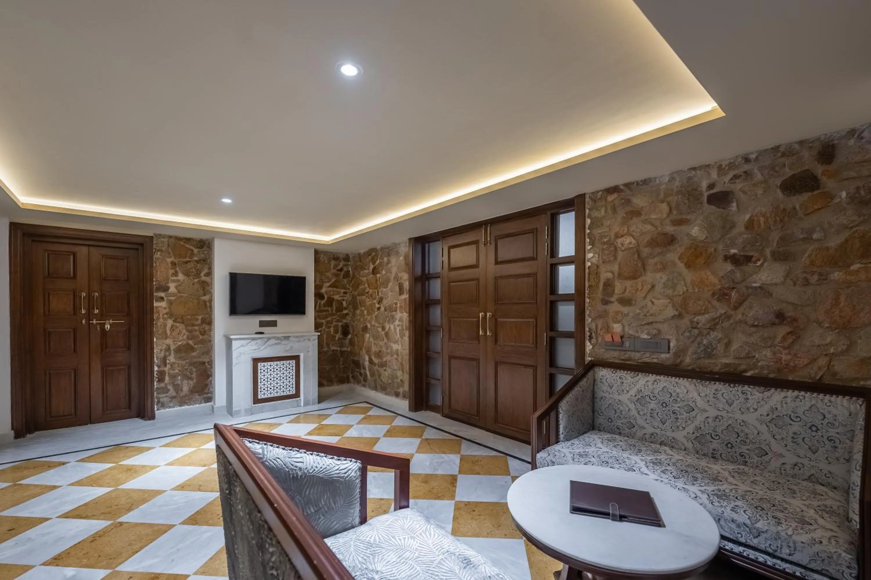 Seating area in Juna Mahal Jungle Resort Ranthambore