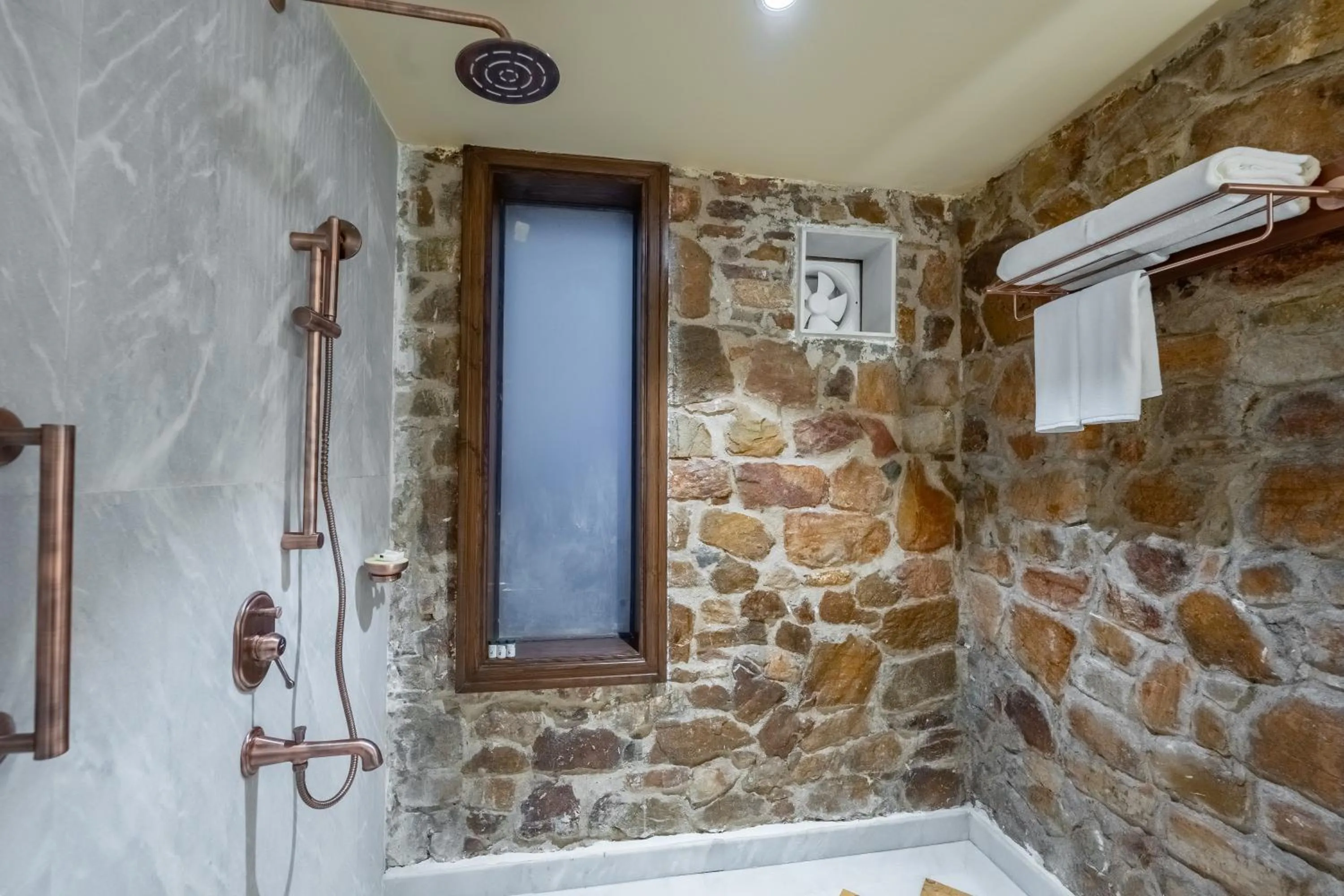 Bathroom in Juna Mahal Jungle Resort Ranthambore