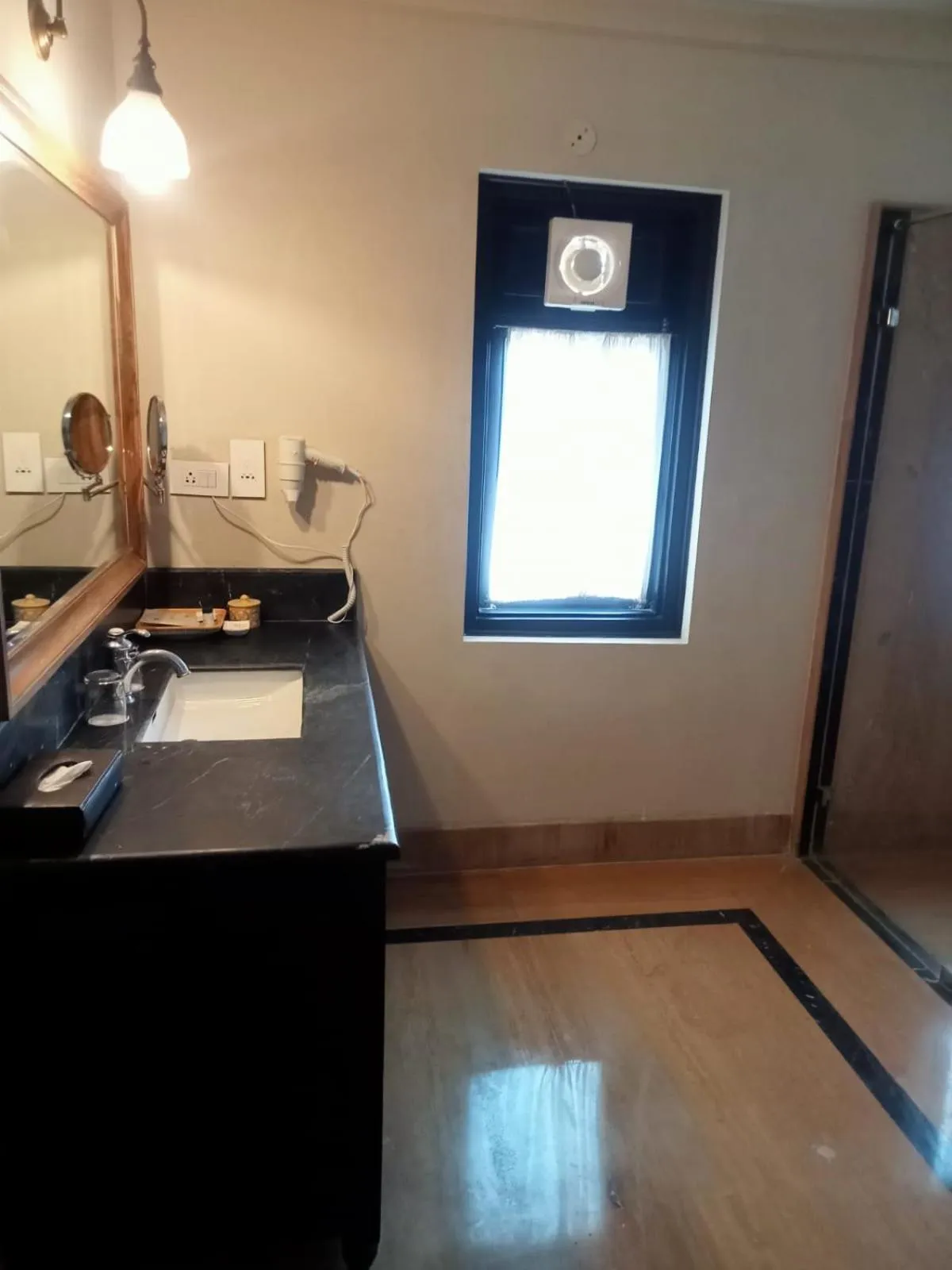 Bathroom in Juna Mahal Jungle Resort Ranthambore