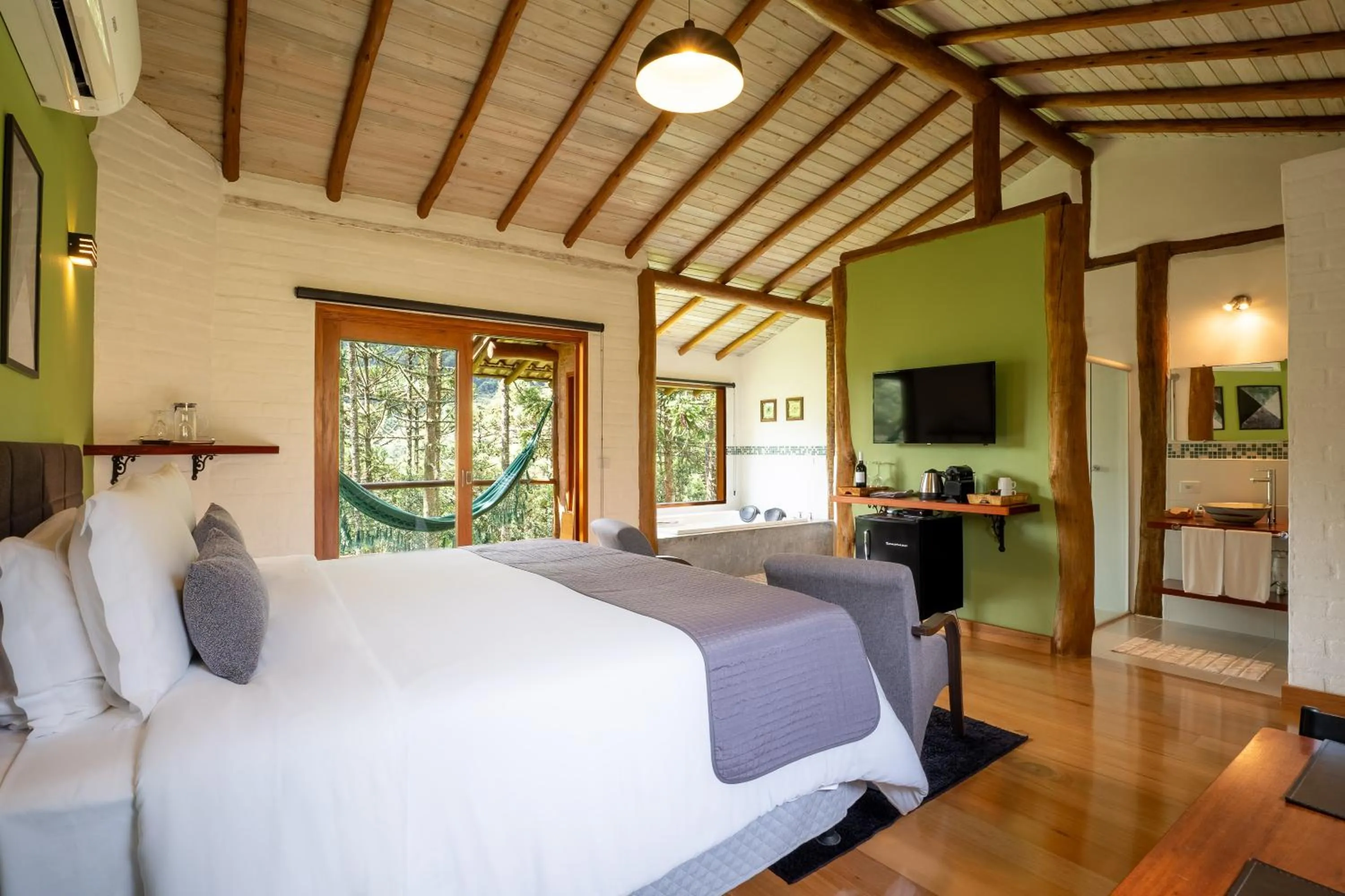 Bedroom, Bed in Pousada Casa Campestre