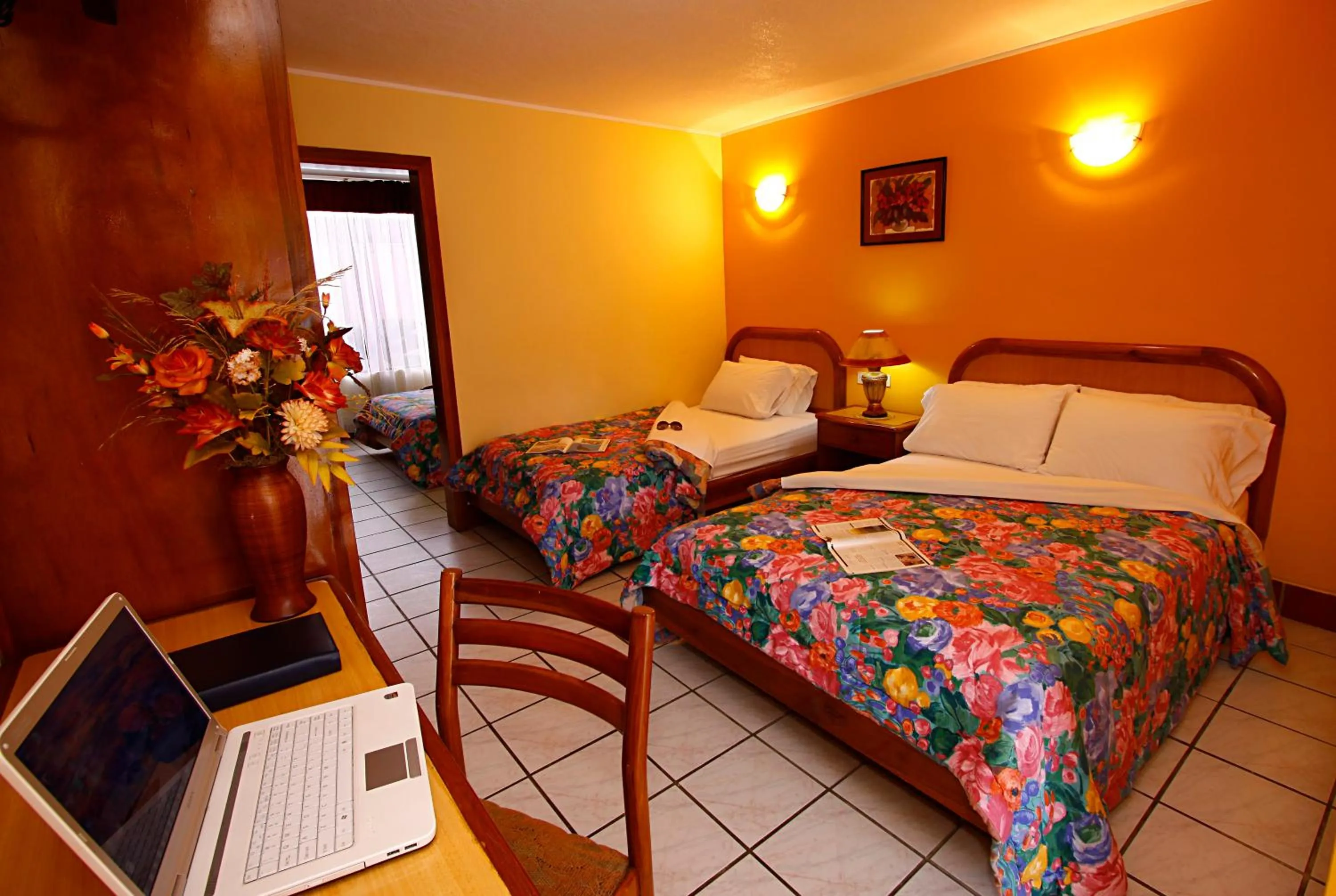 Shower in Hotel Club del Sol