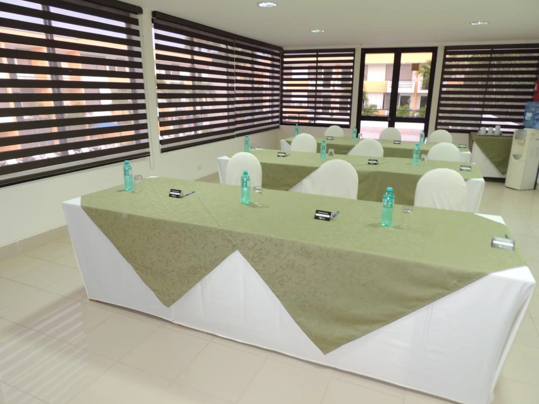 Restaurant/places to eat in Hotel Club del Sol