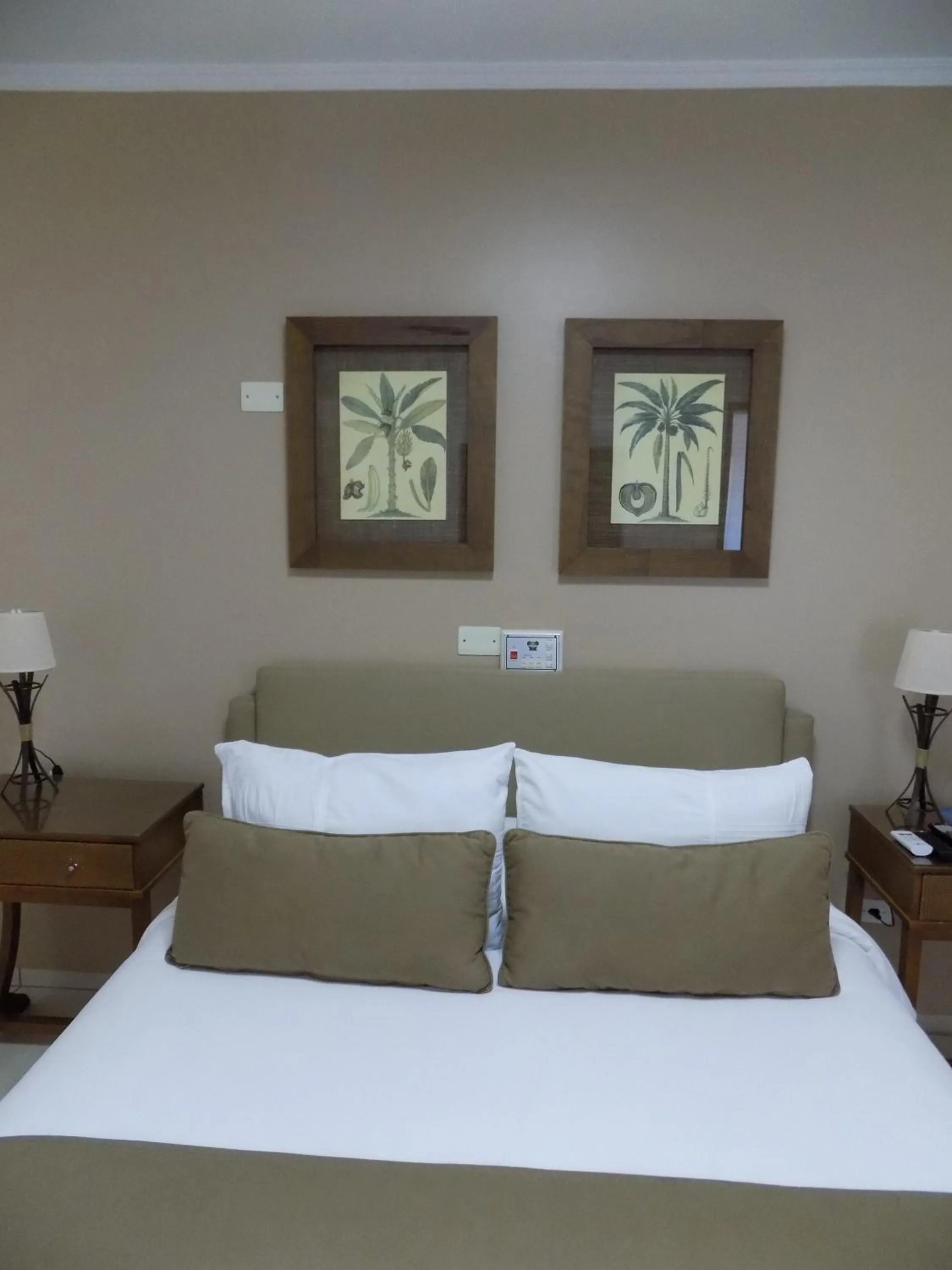 Pets, Bed in Hotel Pousada Ourinhos