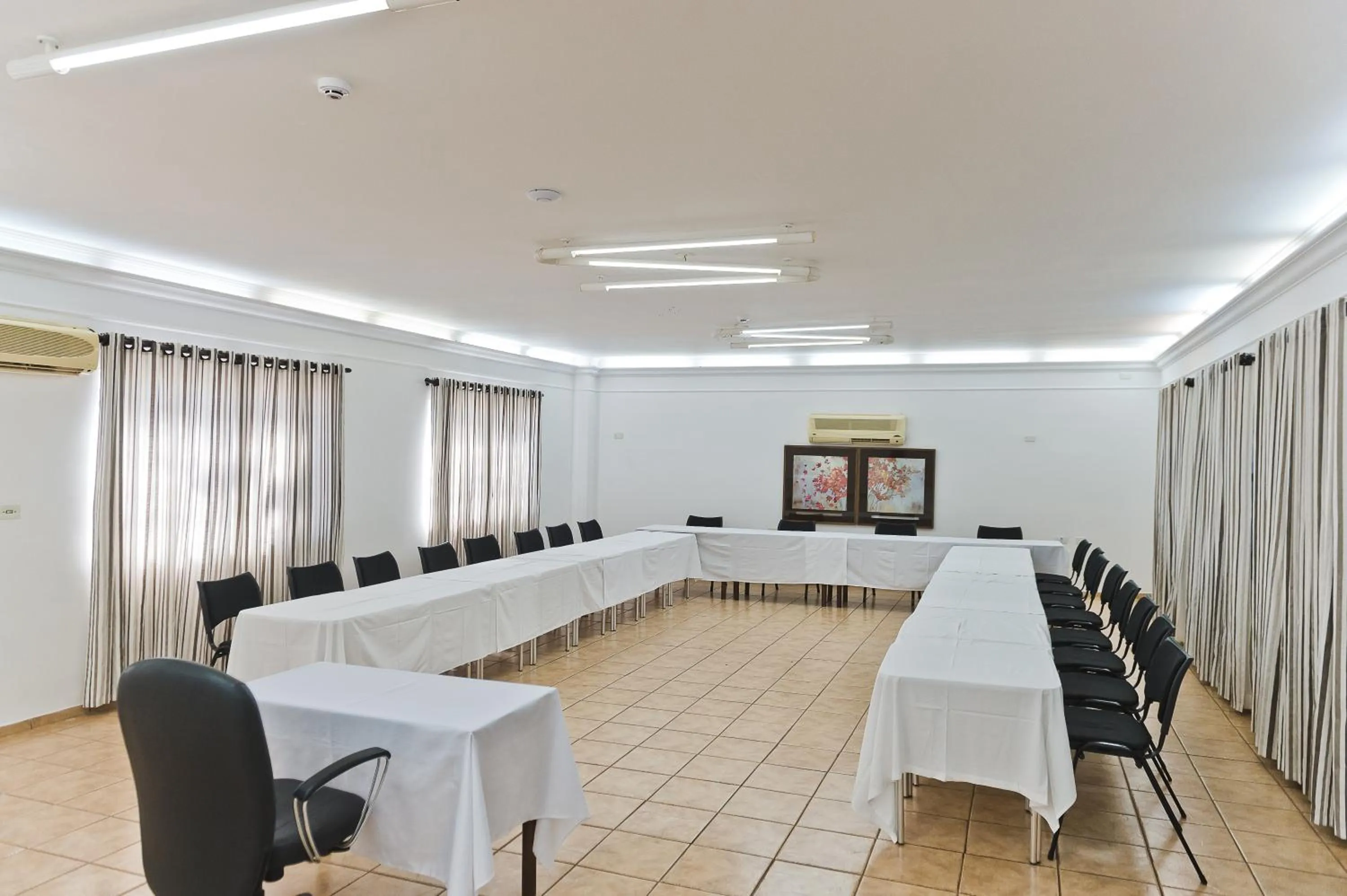 Banquet/Function facilities in Hotel Pousada Ourinhos