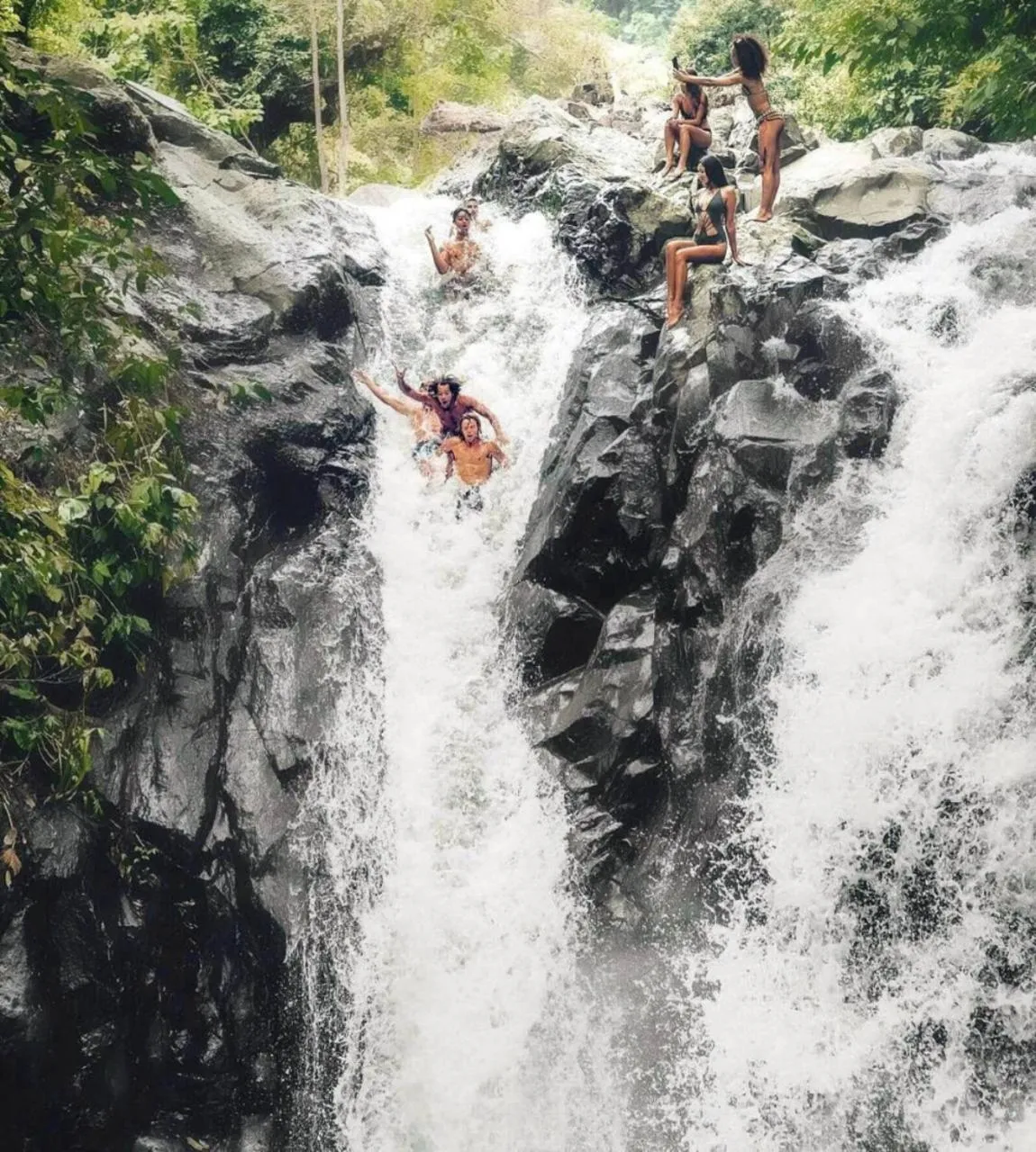 Nearby landmark in D'kailash Retreat