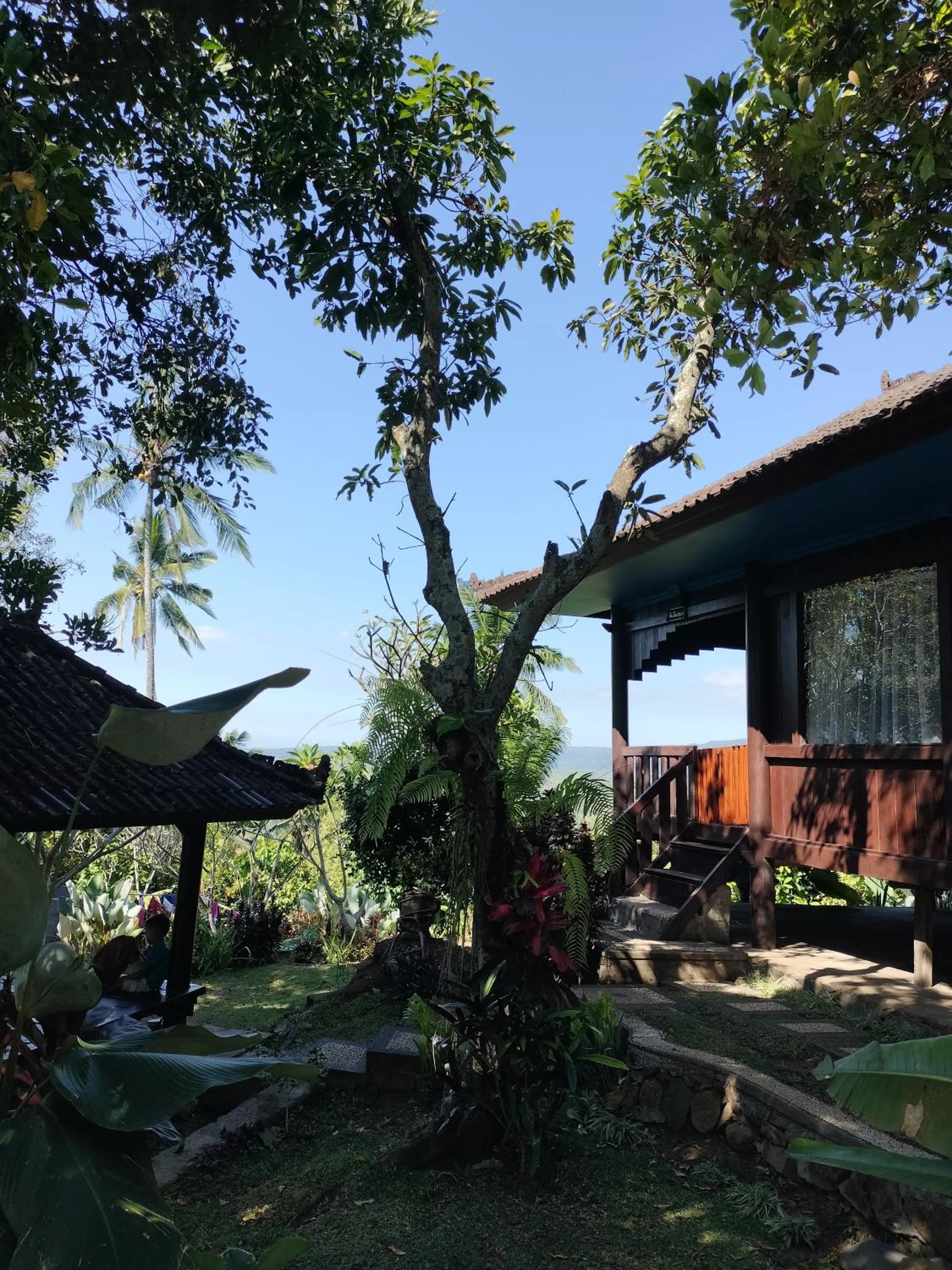 Property building in D'kailash Retreat