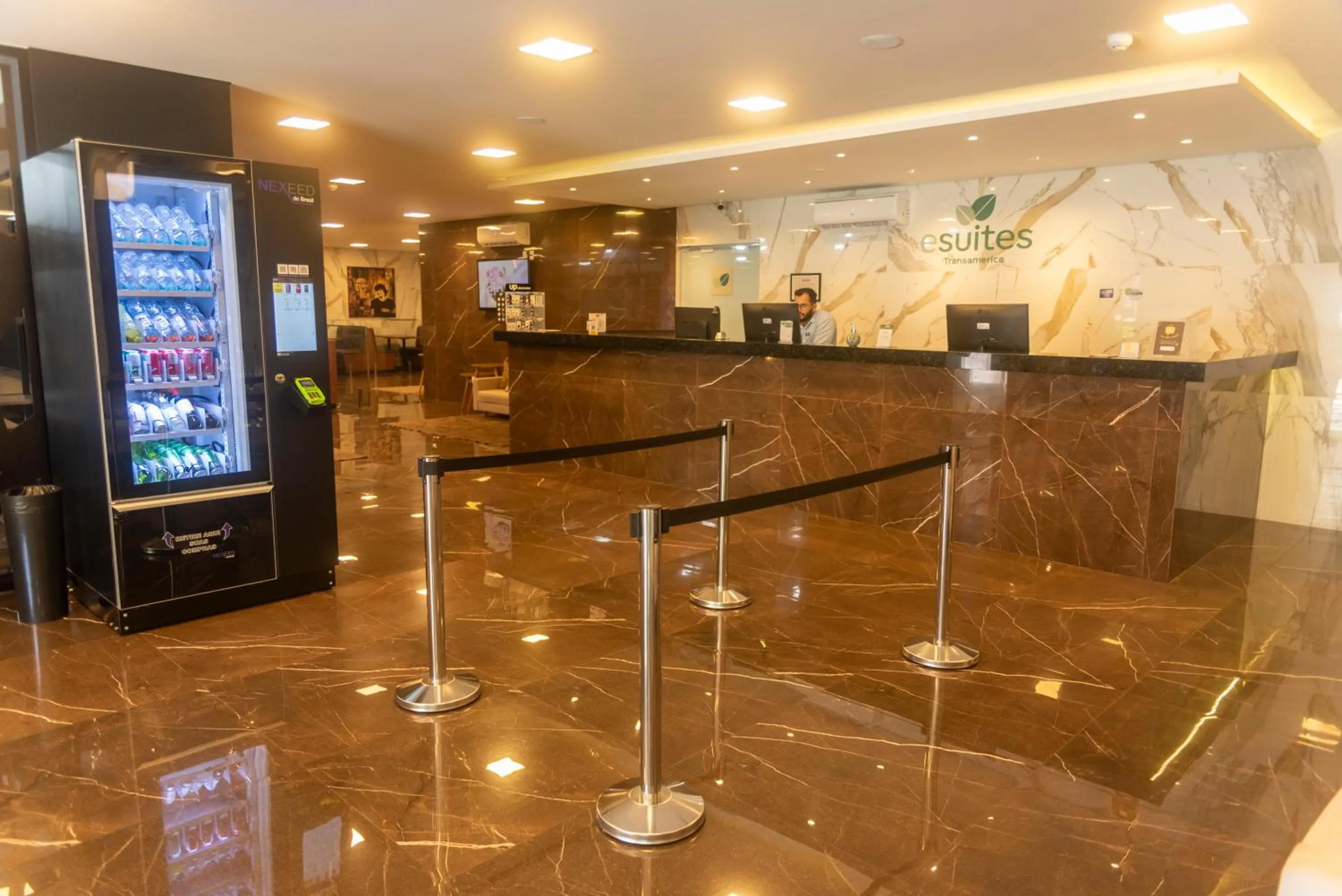 Lobby or reception in eSuites Sorocaba