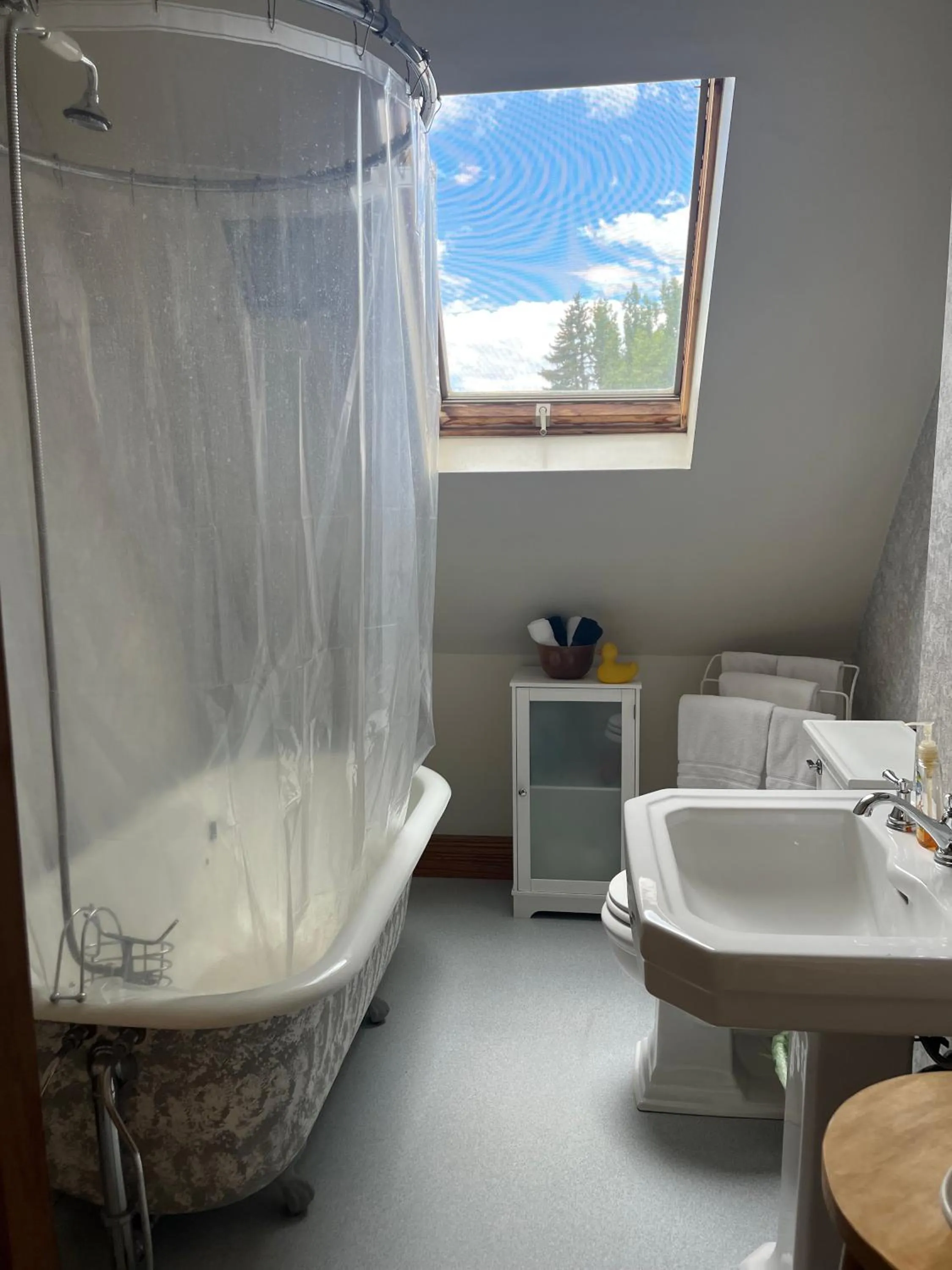 Shower in Gable House Bed and Breakfast Inn