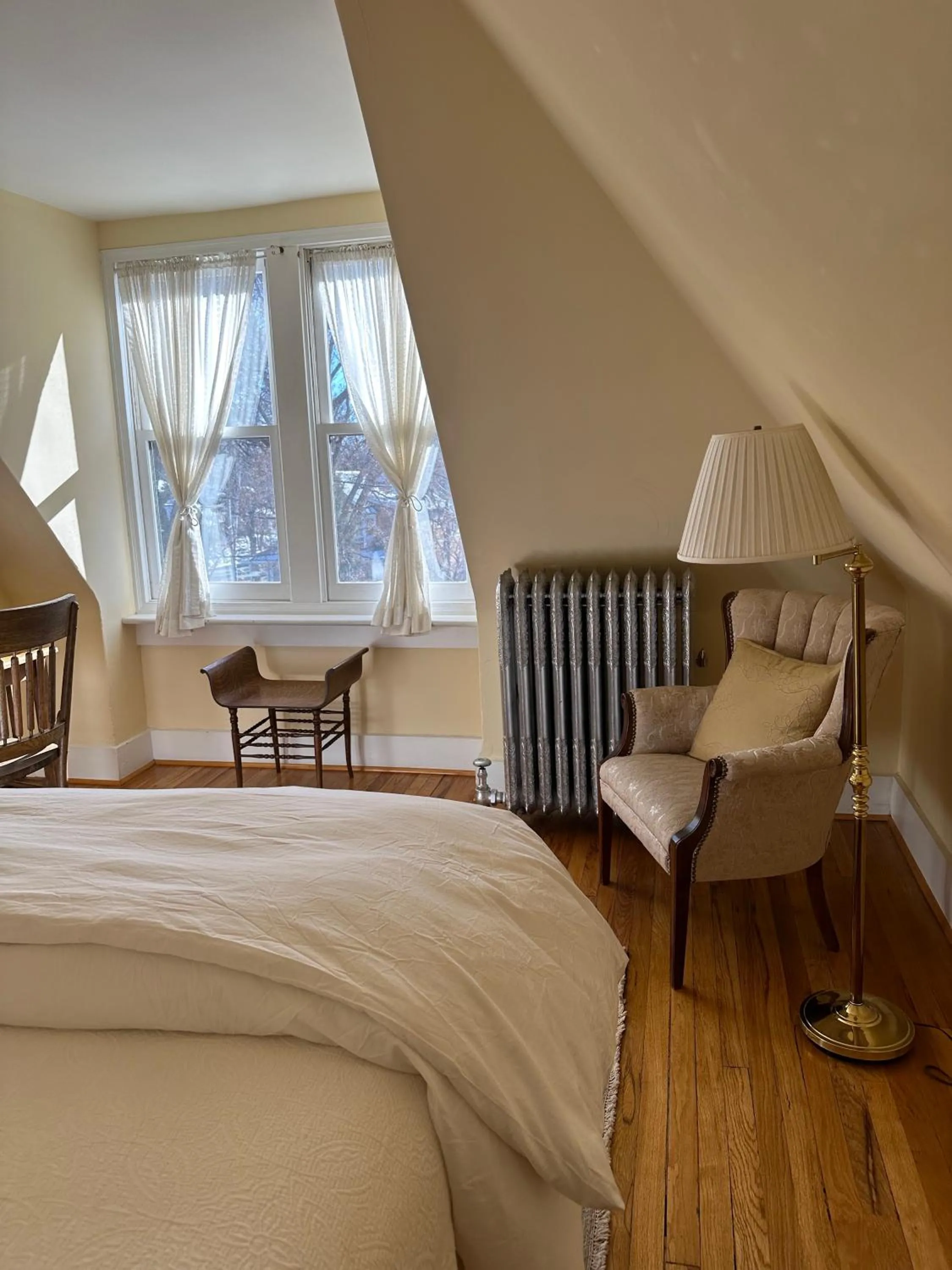 Bedroom, Bed in Gable House Bed and Breakfast Inn