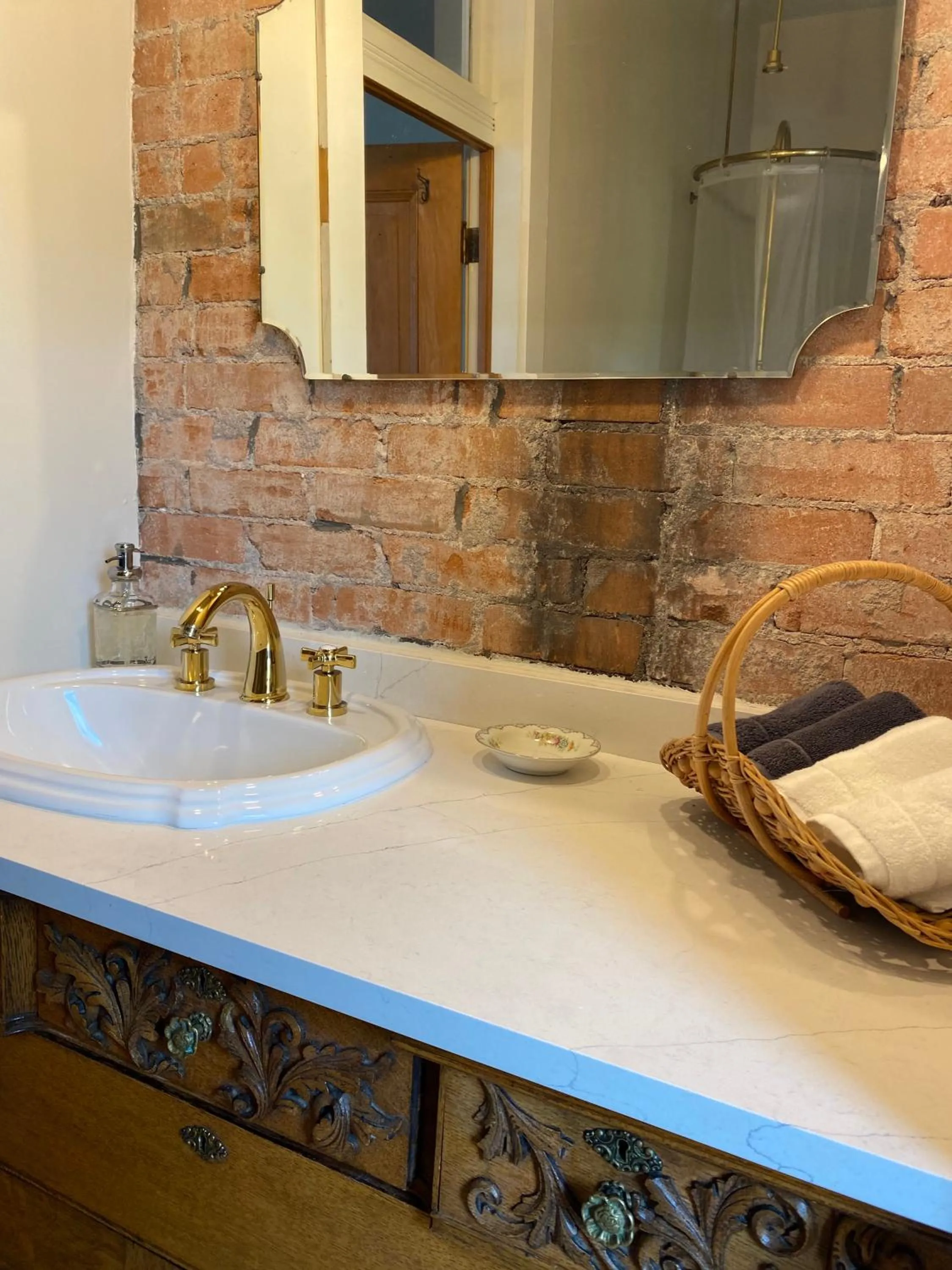 Bathroom in Gable House Bed and Breakfast Inn
