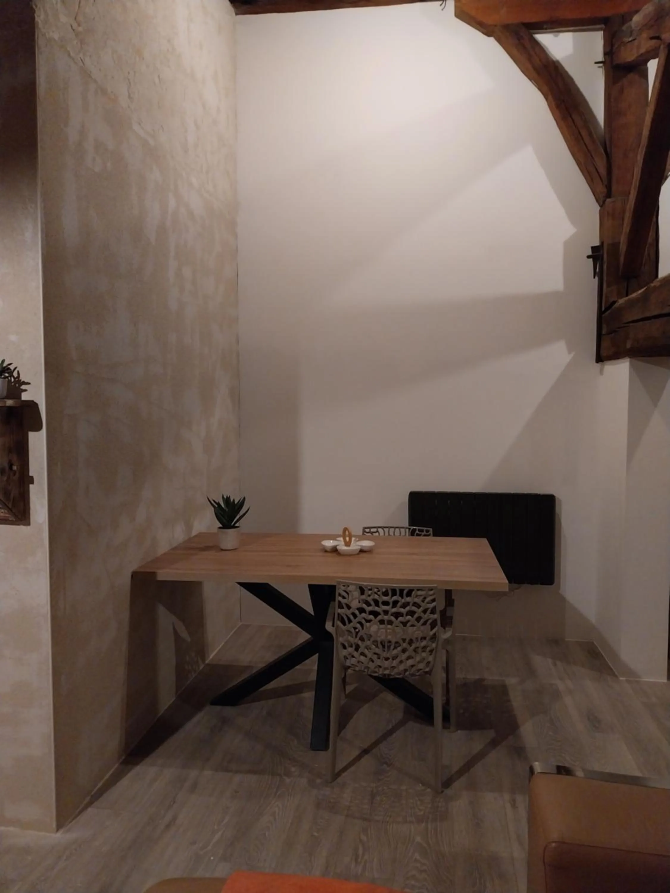 Dining area in LA GRANGE DES FRANGINES