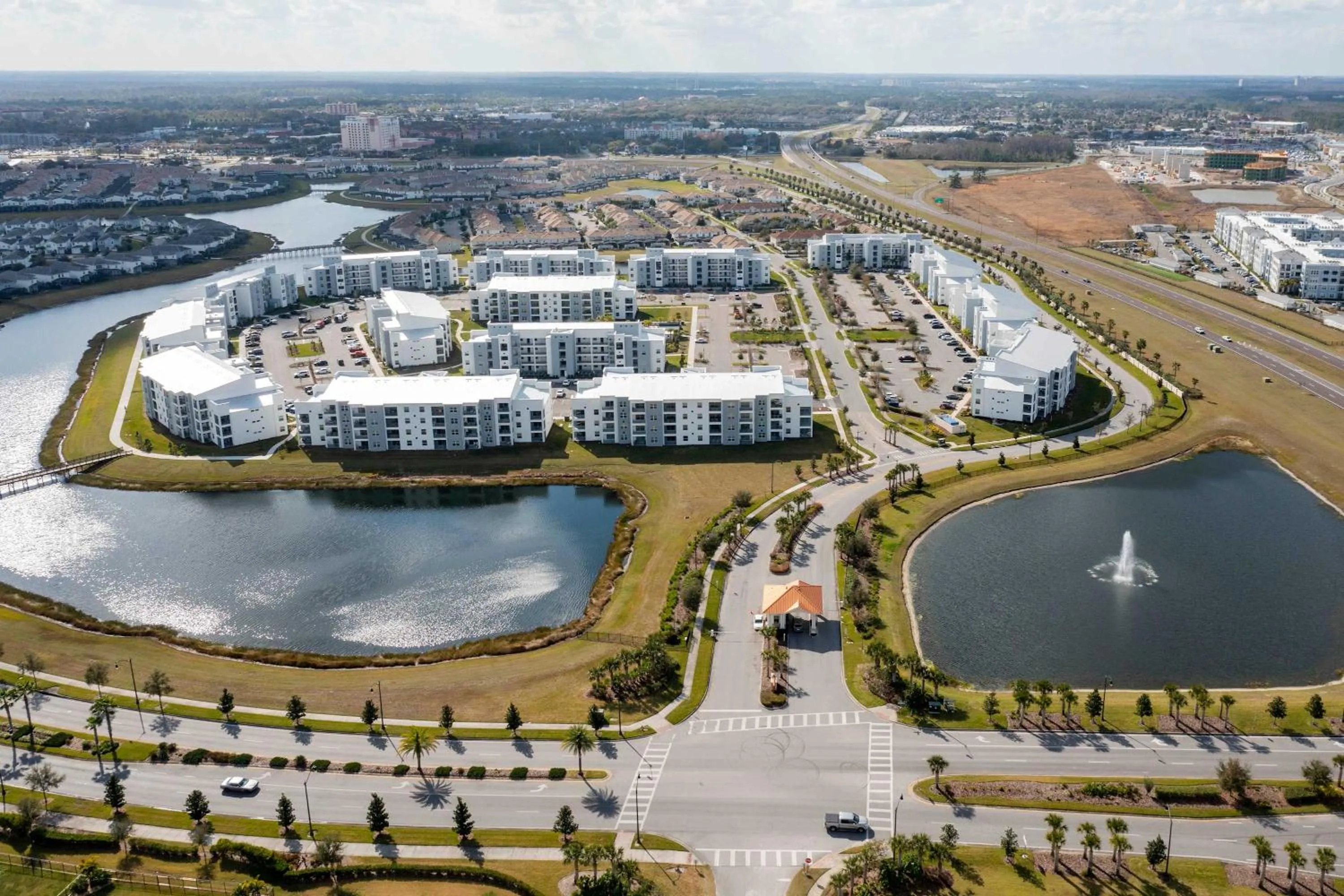 Gorgeous 2Bd Apto Close to Disney @ Storey Lake 404 3191