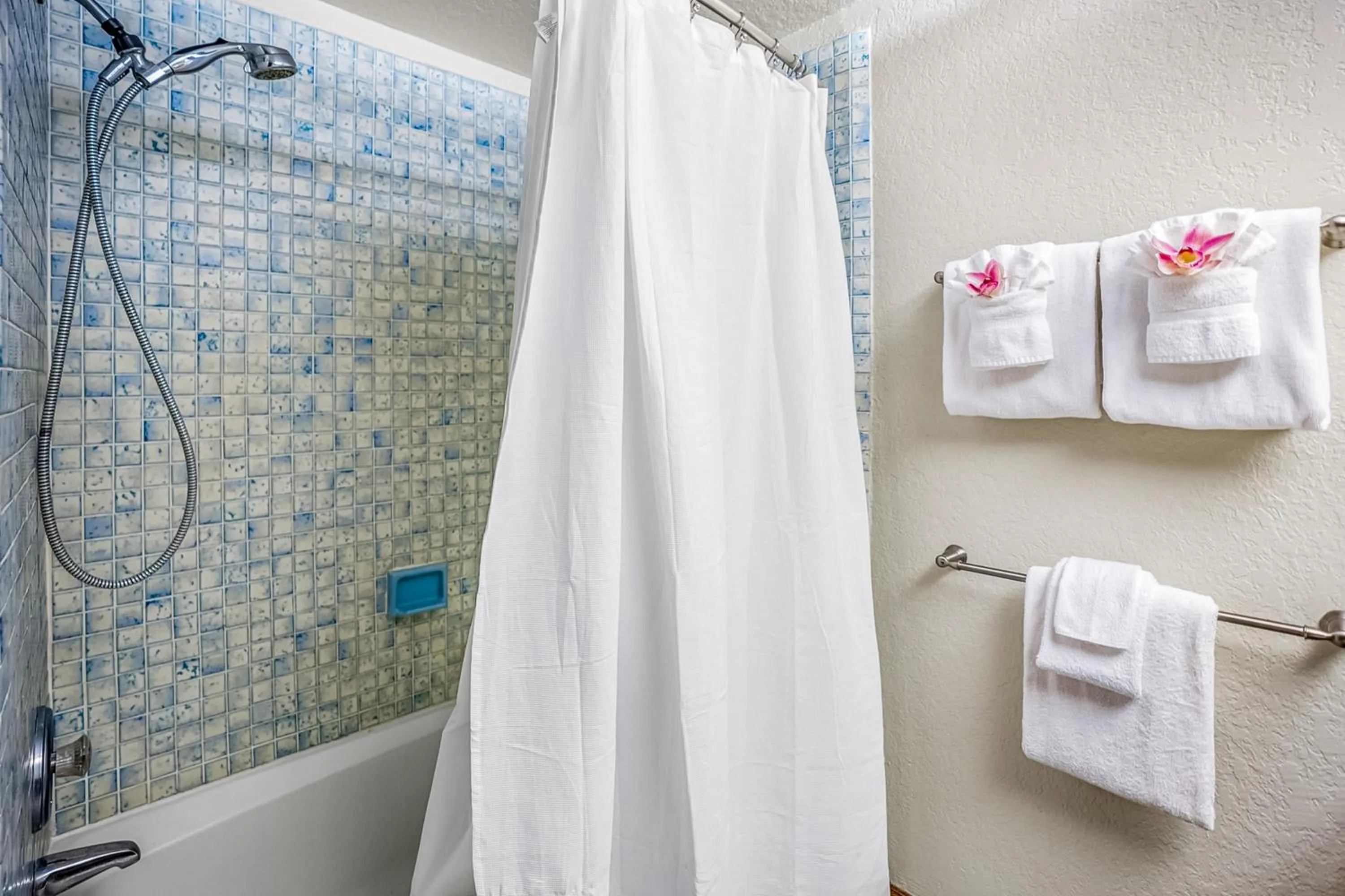 Waikomo Stream Villas 132