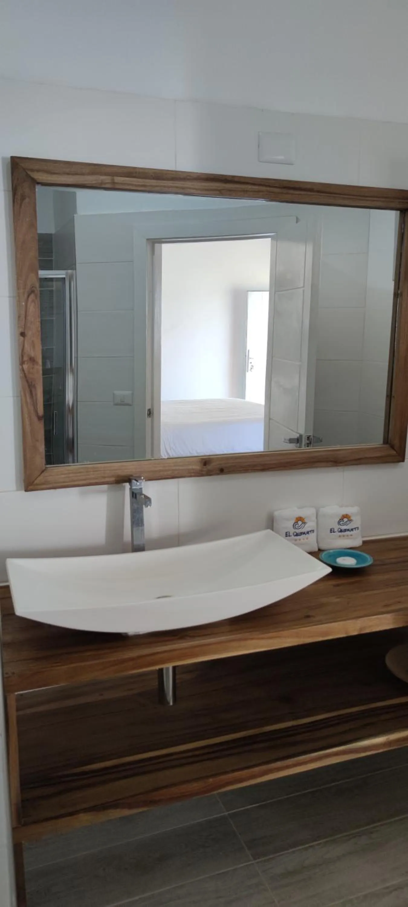 Bathroom in Hotel El Quemaito - Luxury Oceanfront Retreat