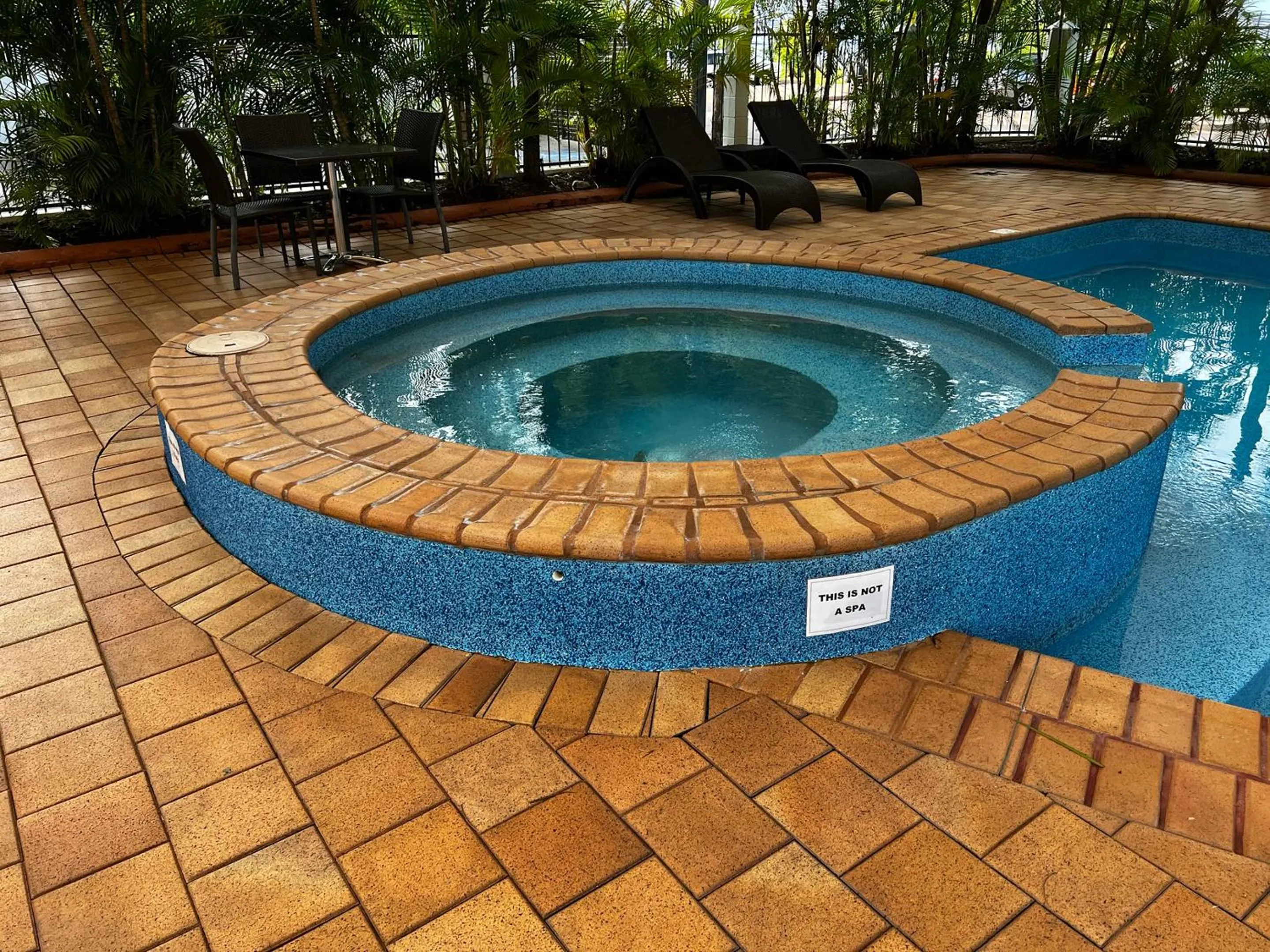 Swimming pool in Darwin Esplanade Central Official