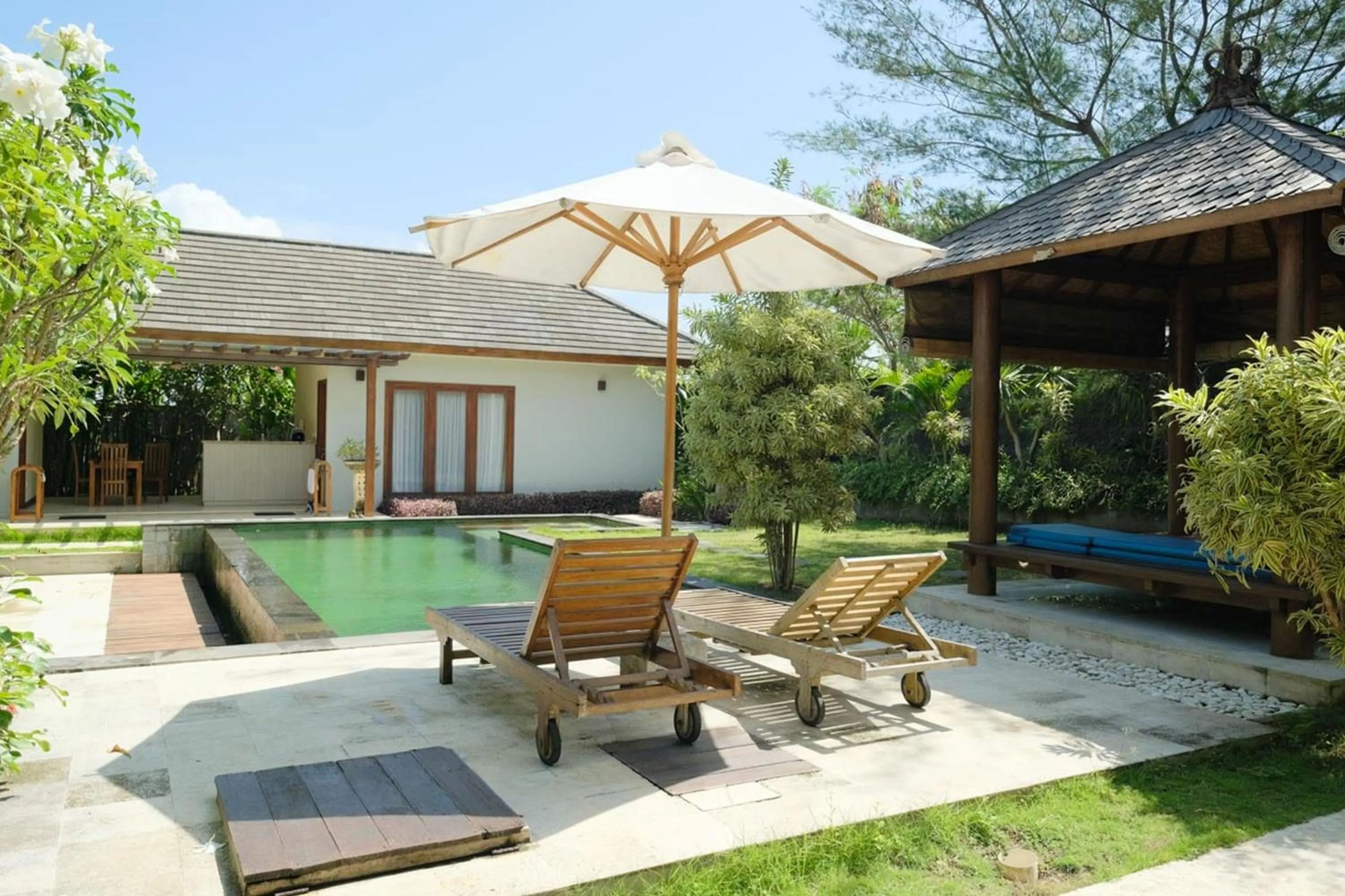 Garden in Dinar Hills Ungasan by The Lavana