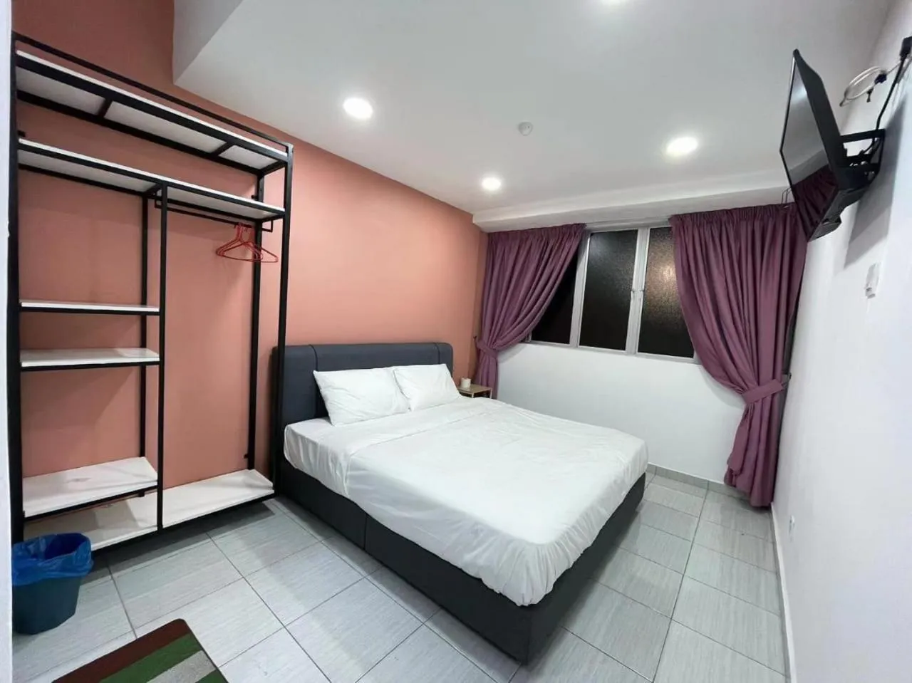 Photo of the whole room, Bed in Gemilang Hotel Klang