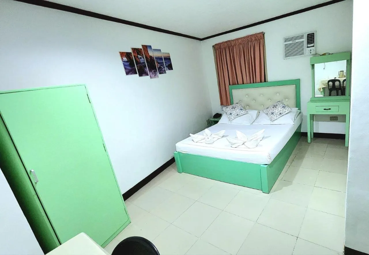 Bed in Demiren Hotel