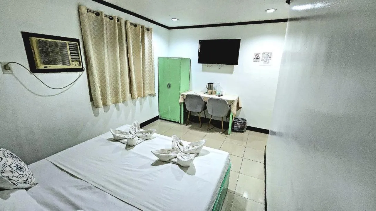 Bed in Demiren Hotel