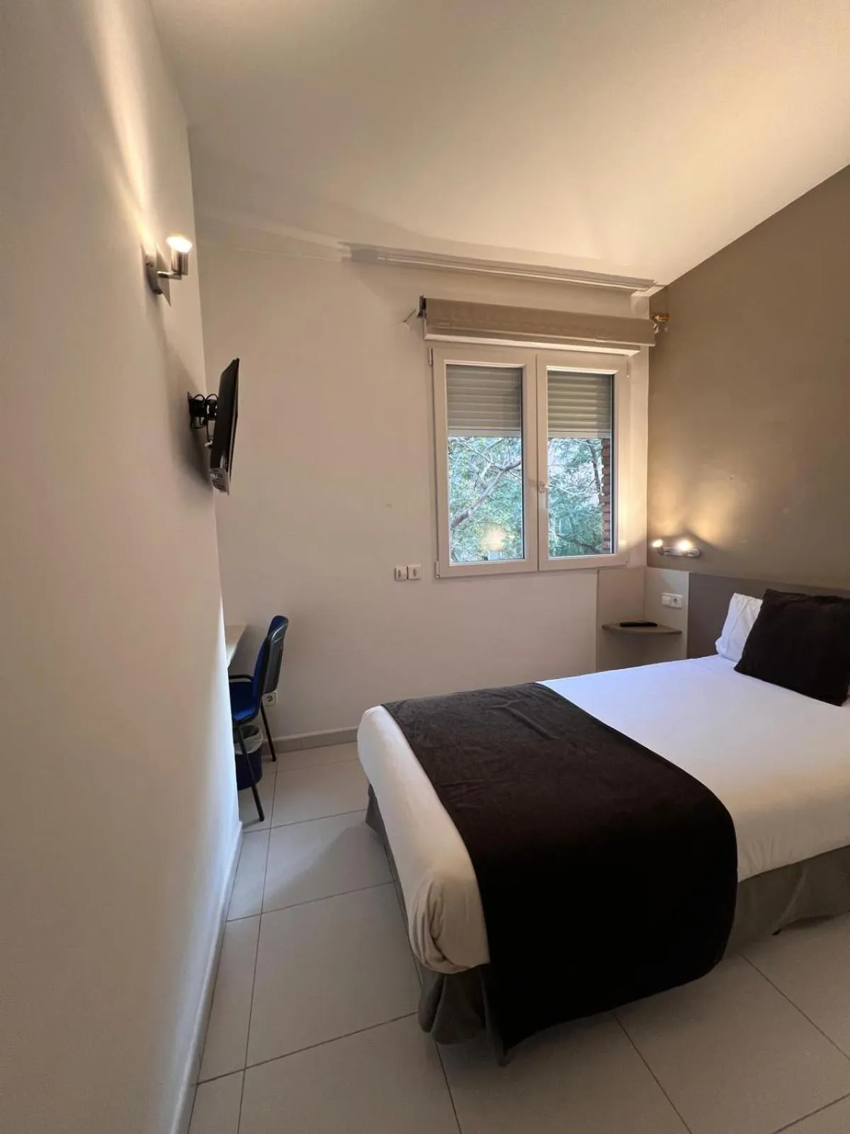 Photo of the whole room, Bed in Hotel Travessera