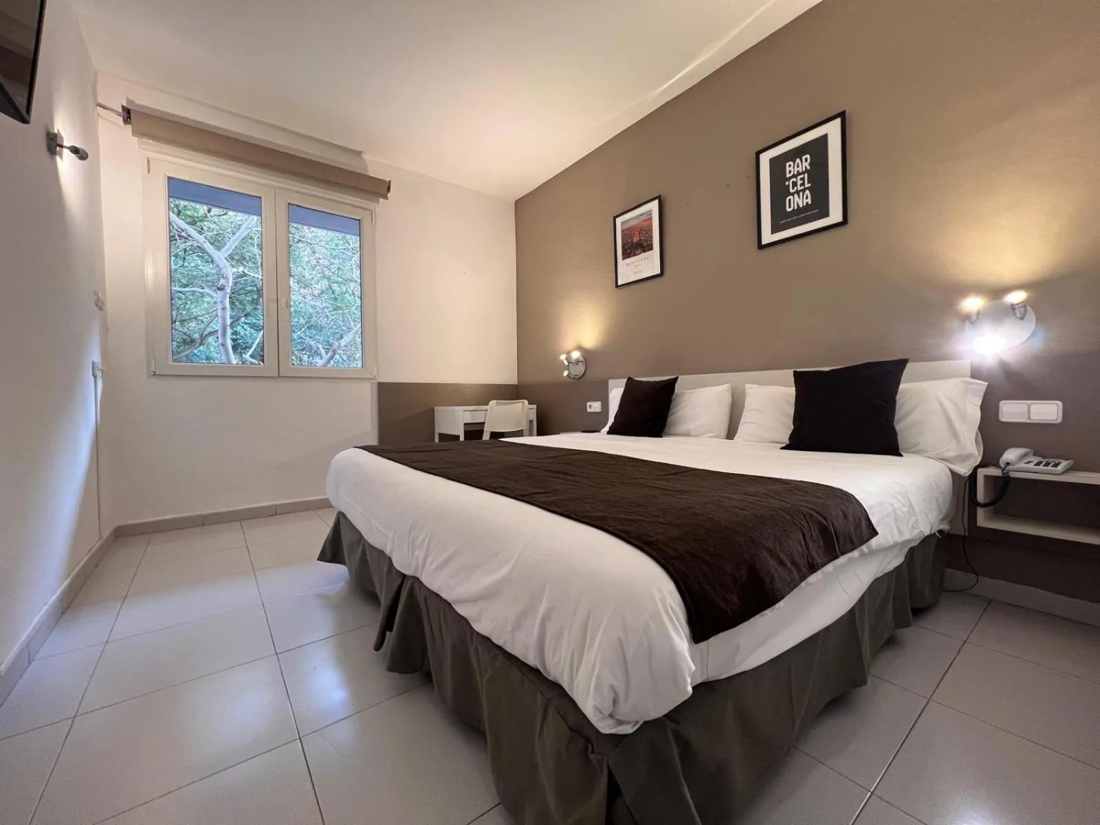 Photo of the whole room, Bed in Hotel Travessera