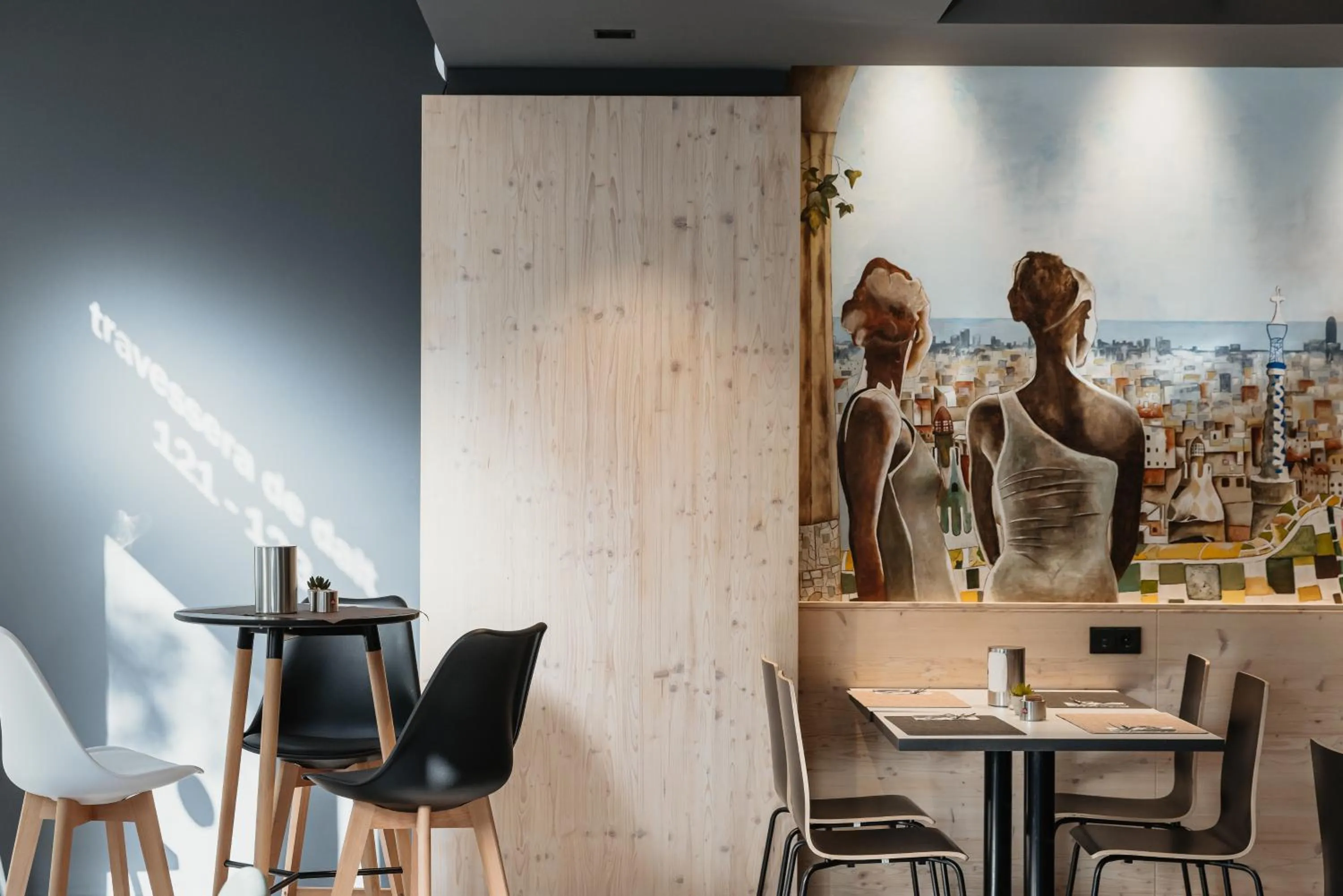 Restaurant/places to eat in Hotel Travessera